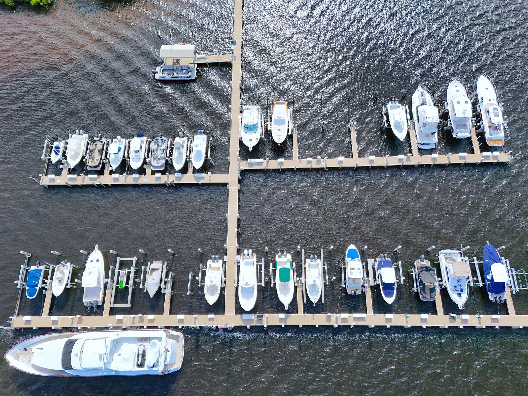 1515 NW Lancewood Terrace