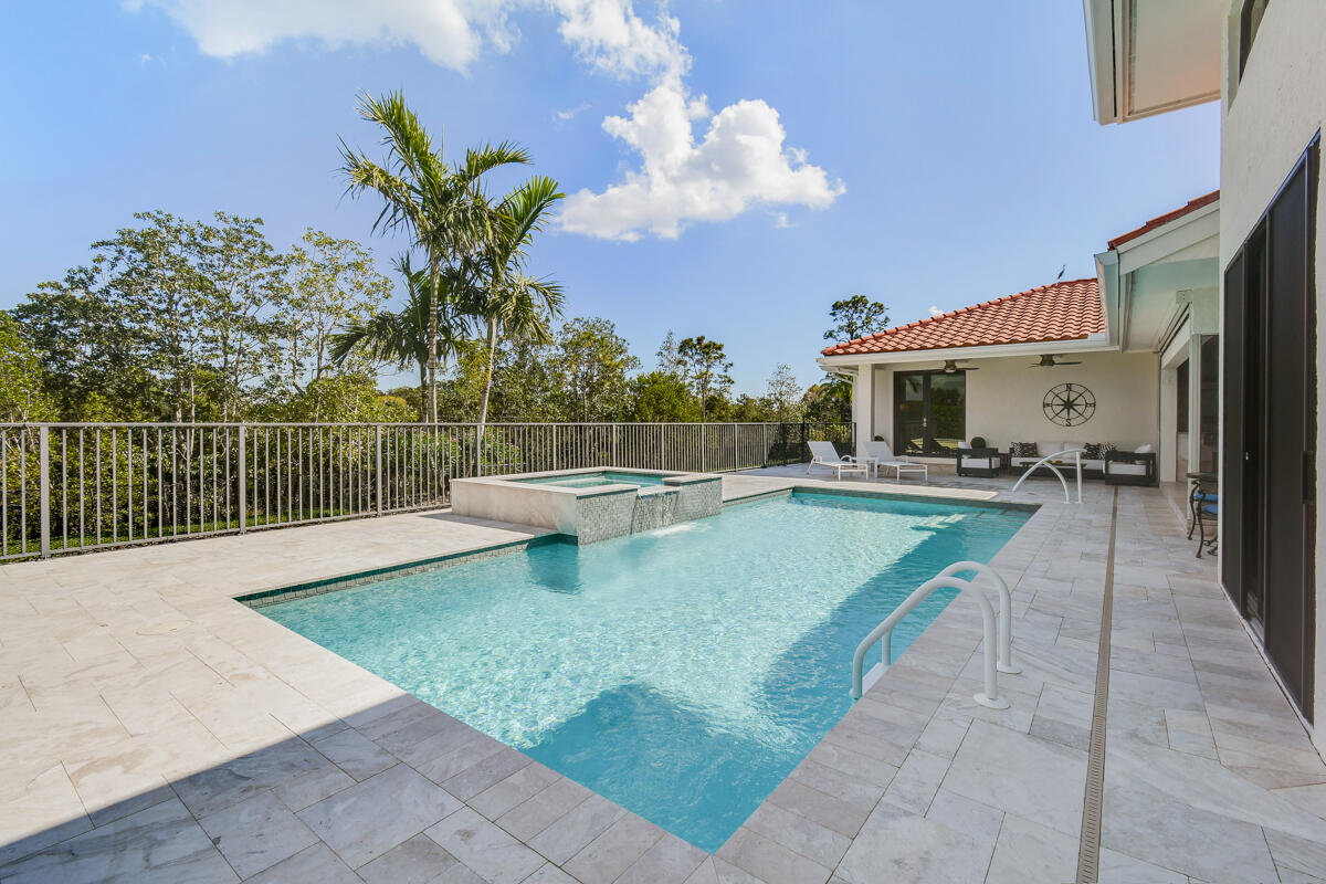 1515 NW Lancewood Terrace