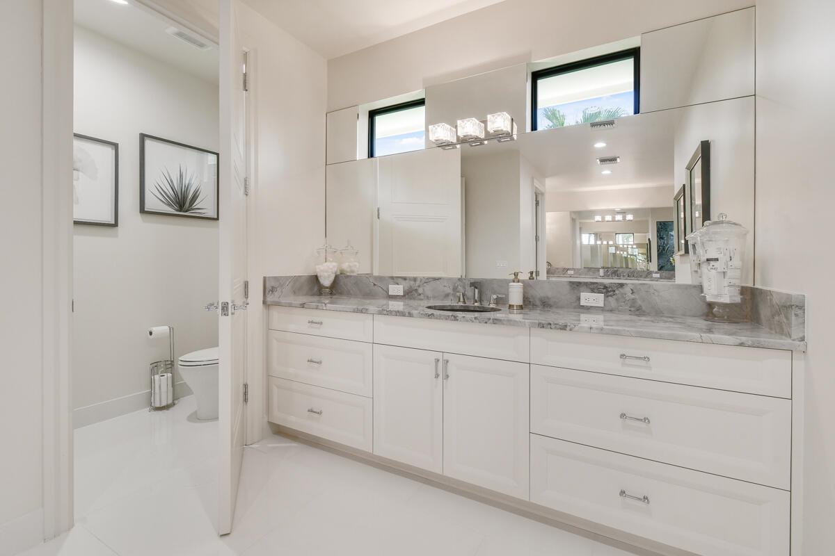 1515 NW Lancewood Terrace