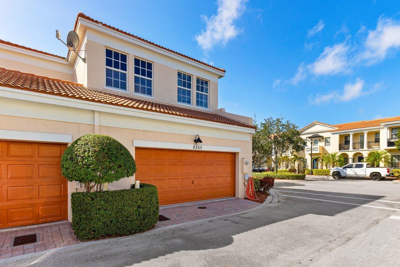 8265 NW 8th Way
