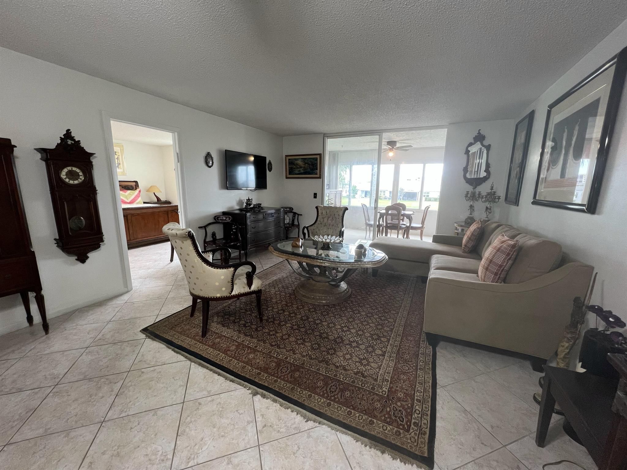 24 Abbey Lane 207