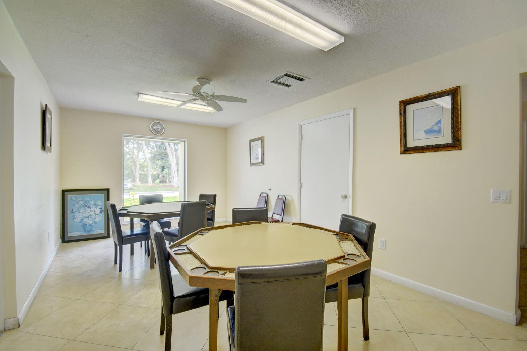 24 Abbey Lane 207