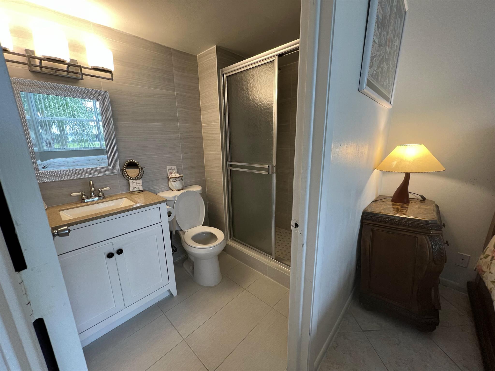 24 Abbey Lane 207