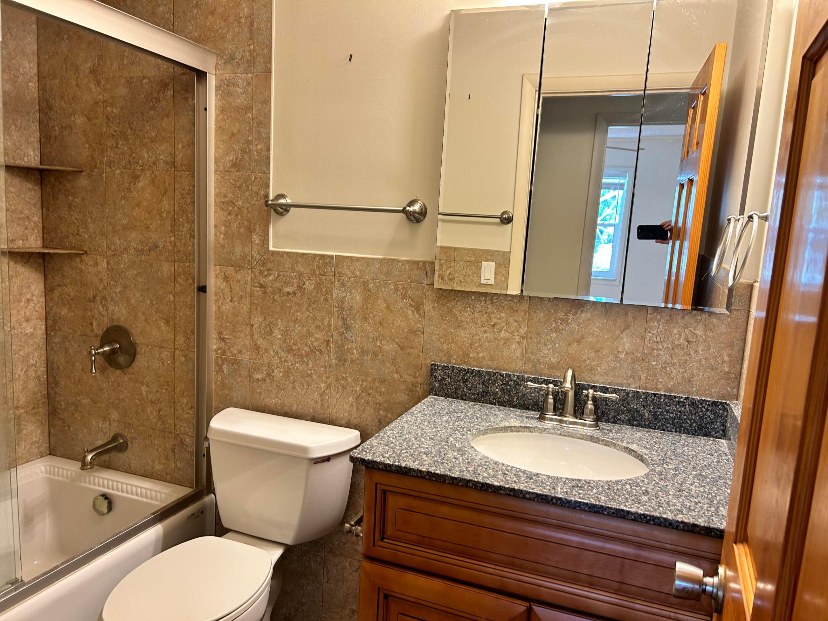 1285 SW Alligator Street