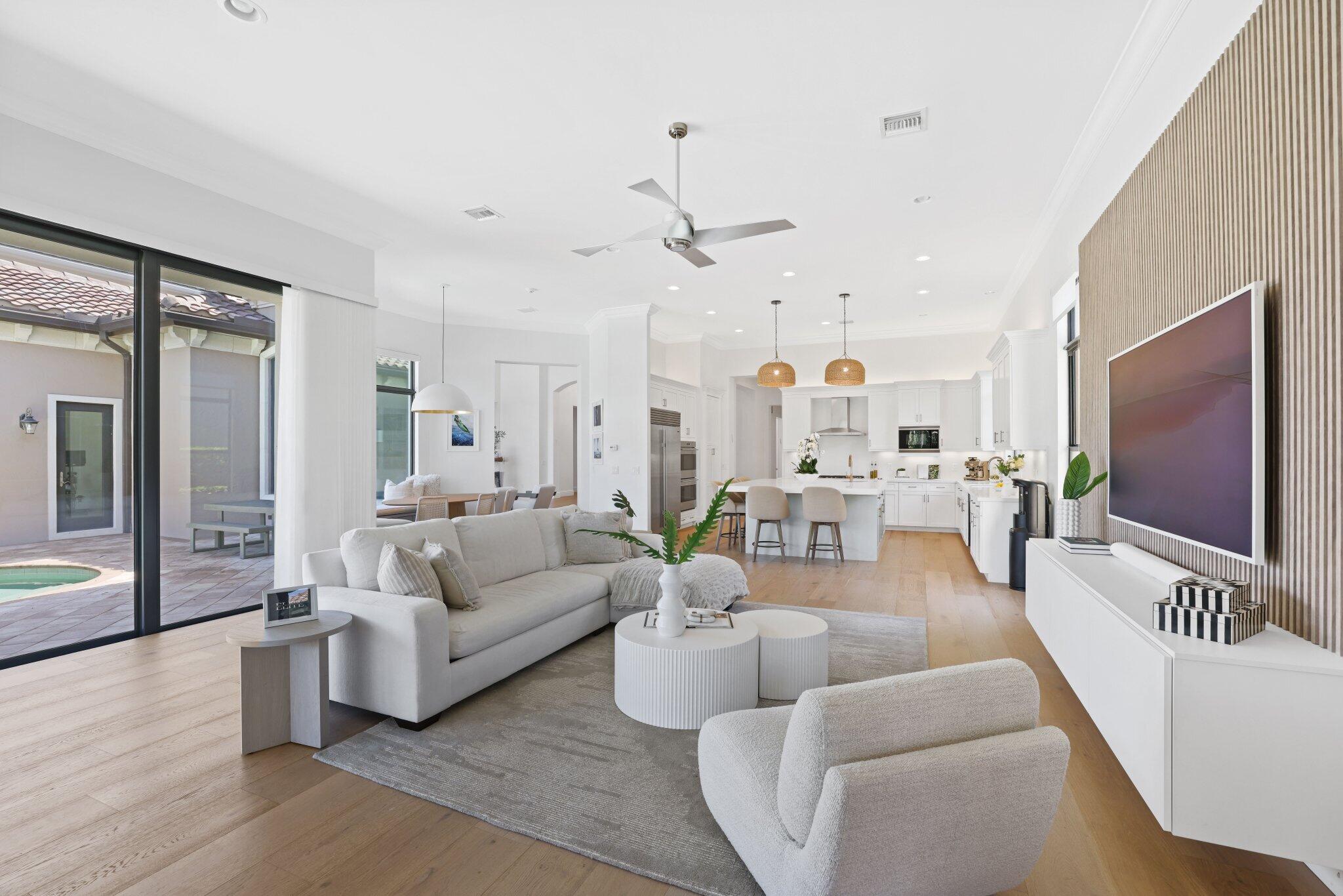 9599 Moritz Way