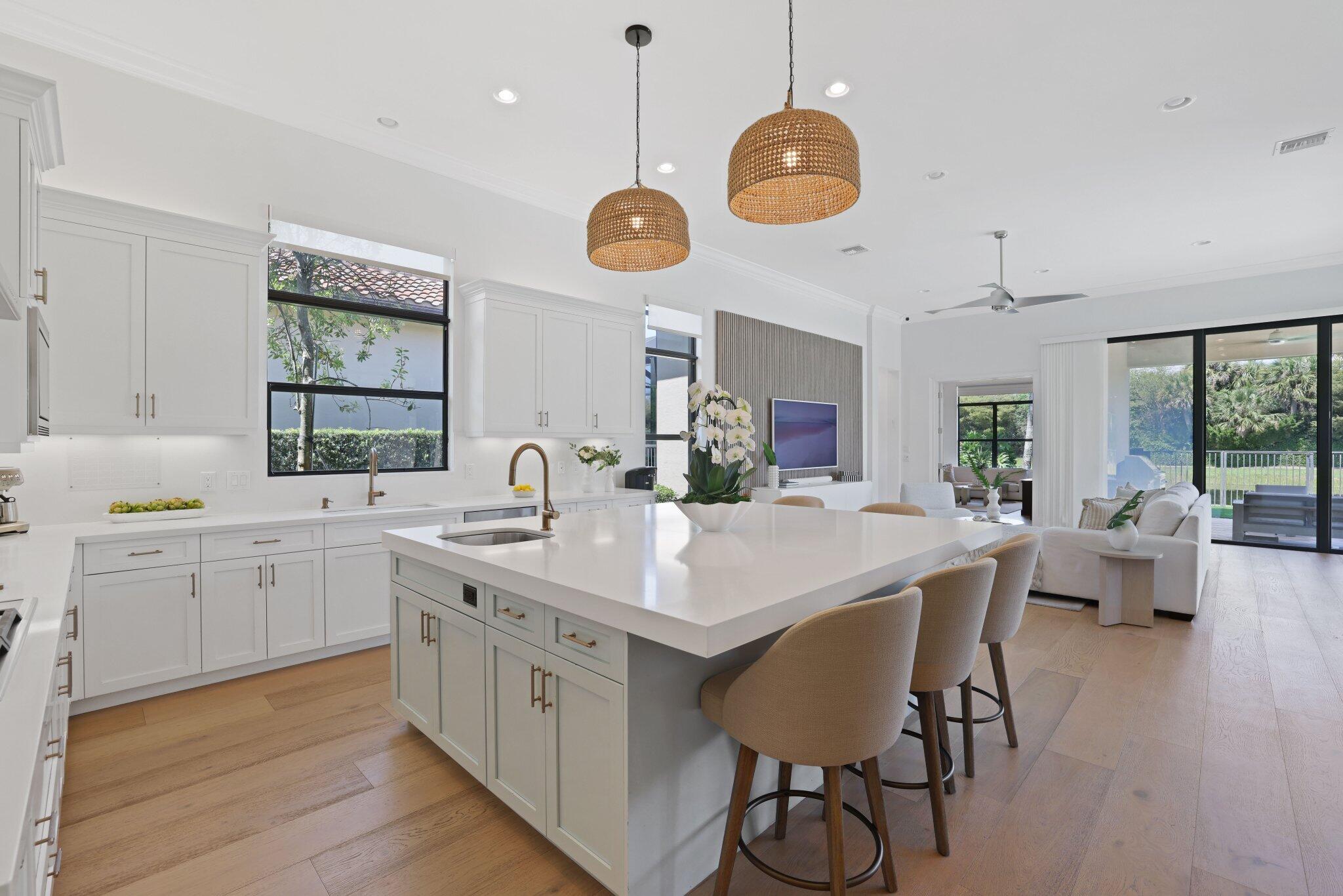 9599 Moritz Way