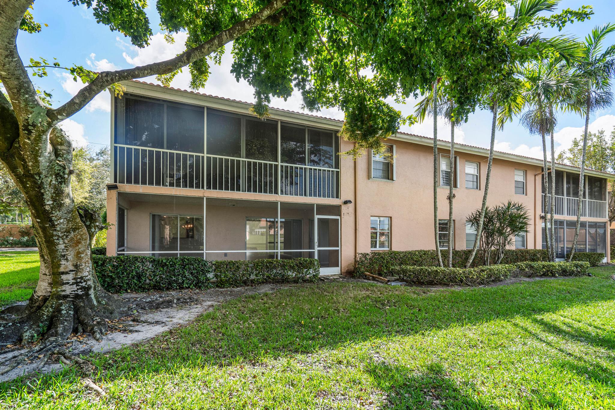 9989 Harbour Lake Circle 102