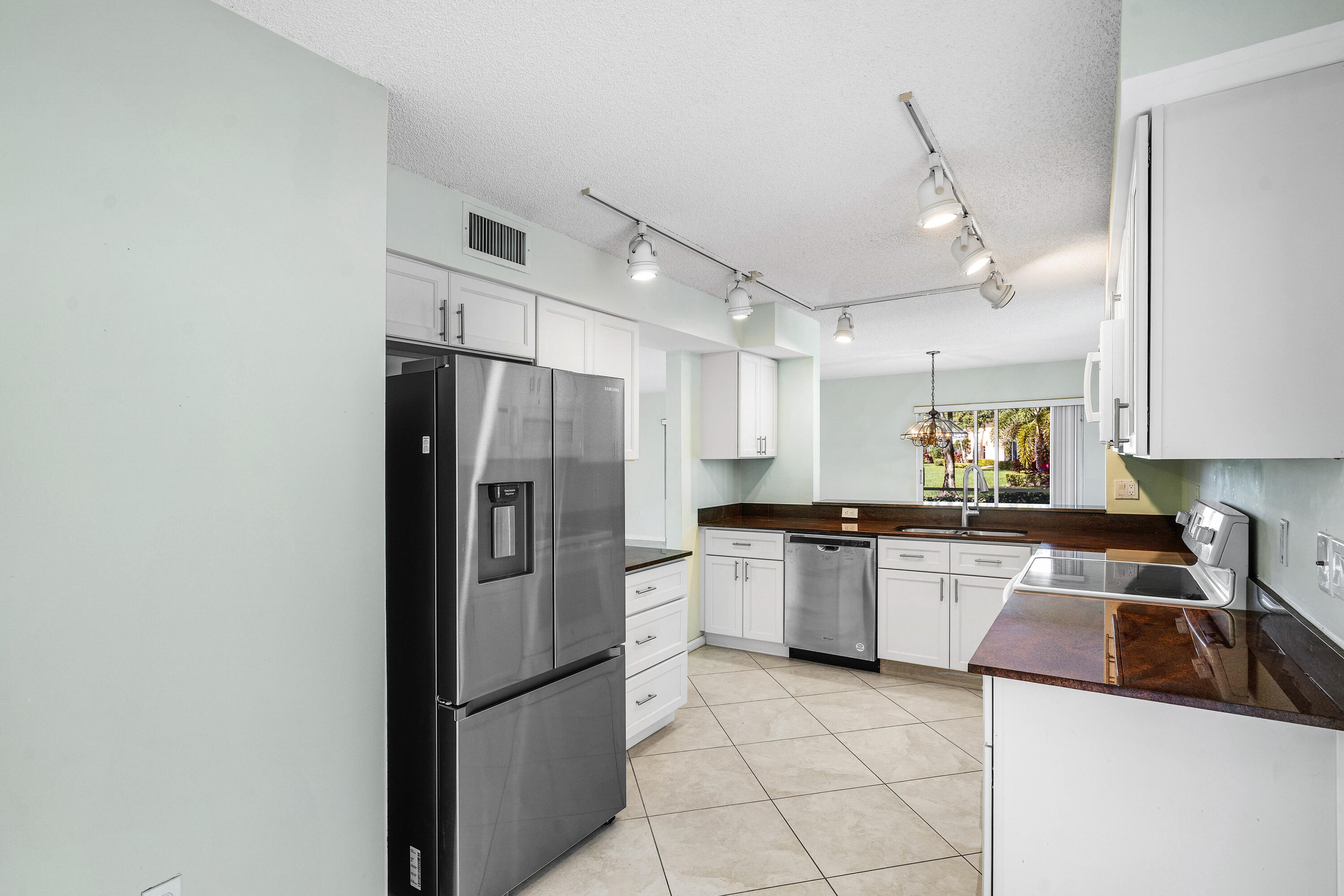 9989 Harbour Lake Circle 102