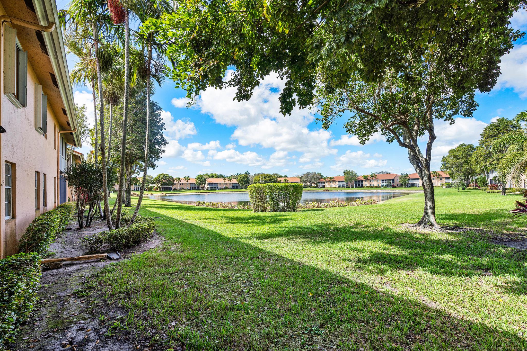 9989 Harbour Lake Circle 102