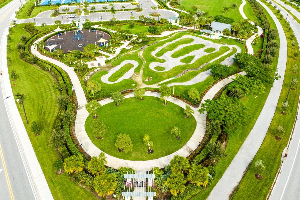 15262 Goldfinch Circle