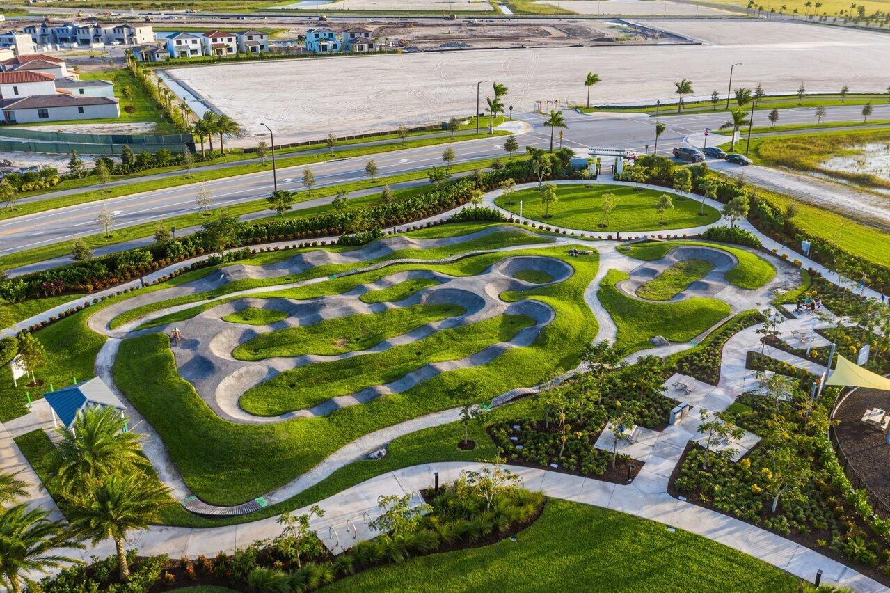 15262 Goldfinch Circle