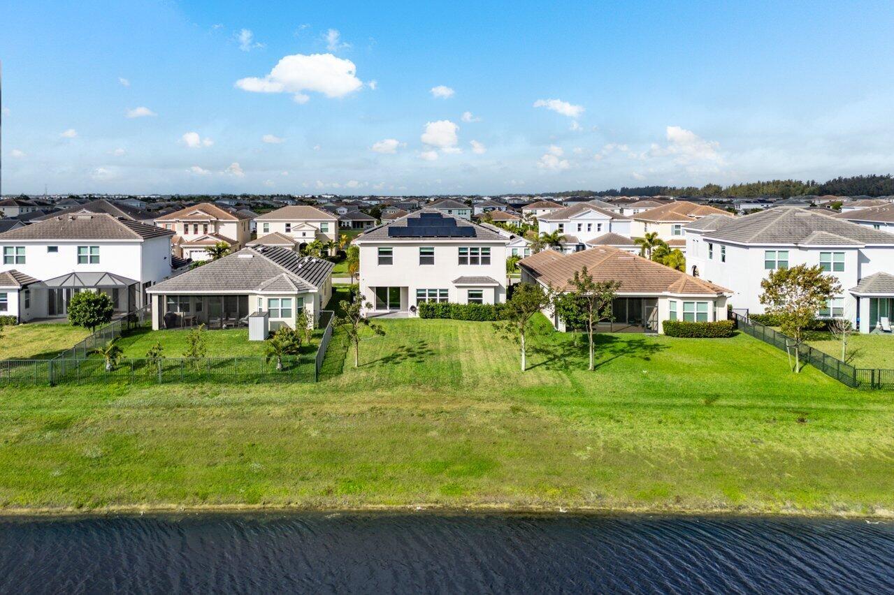 15262 Goldfinch Circle
