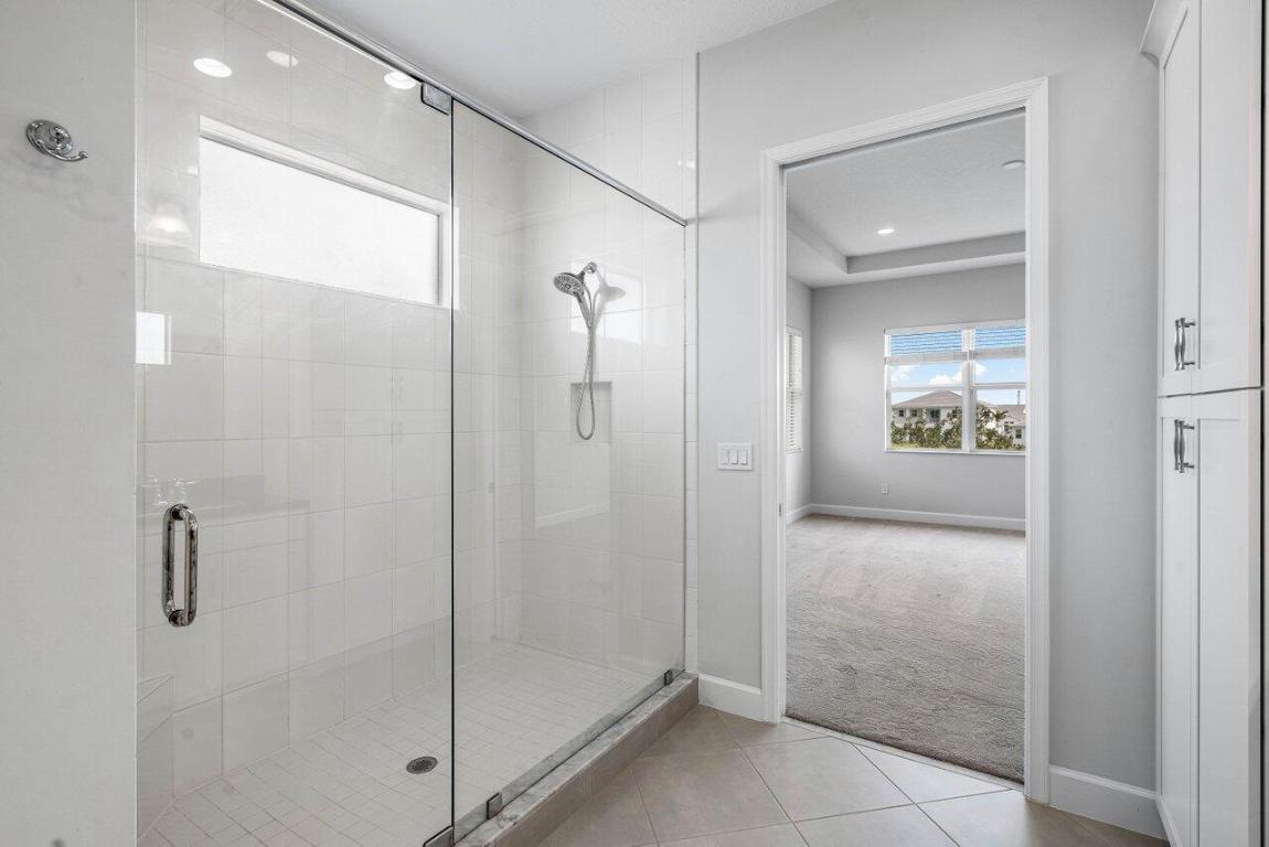 15262 Goldfinch Circle