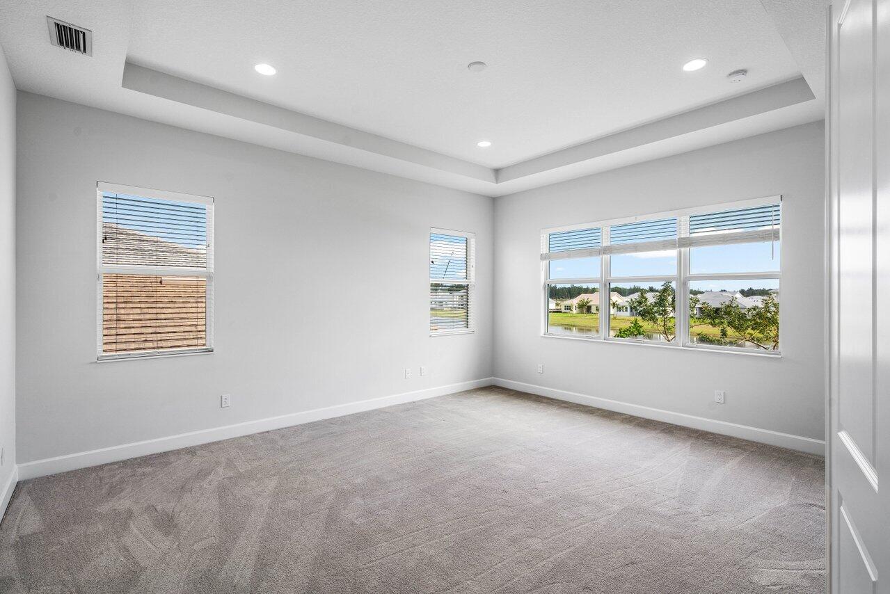 15262 Goldfinch Circle