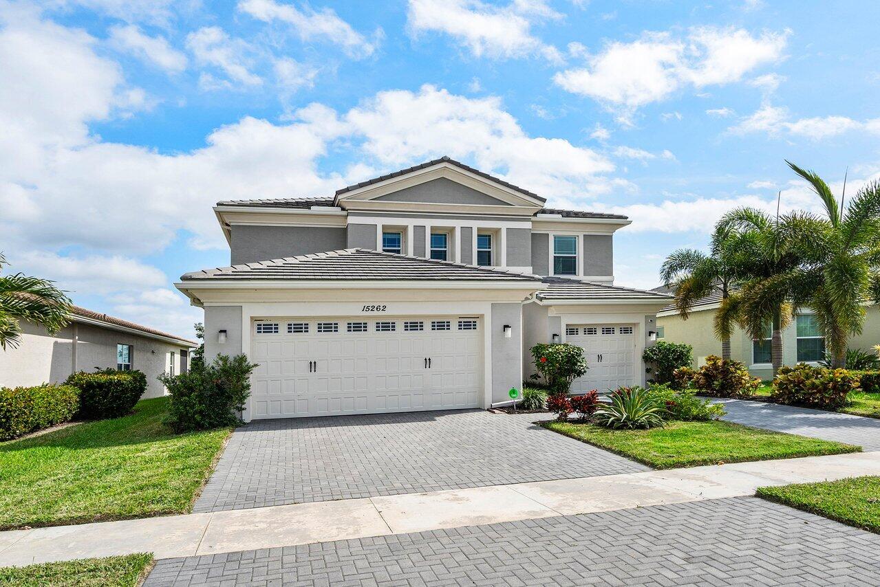 15262 Goldfinch Circle