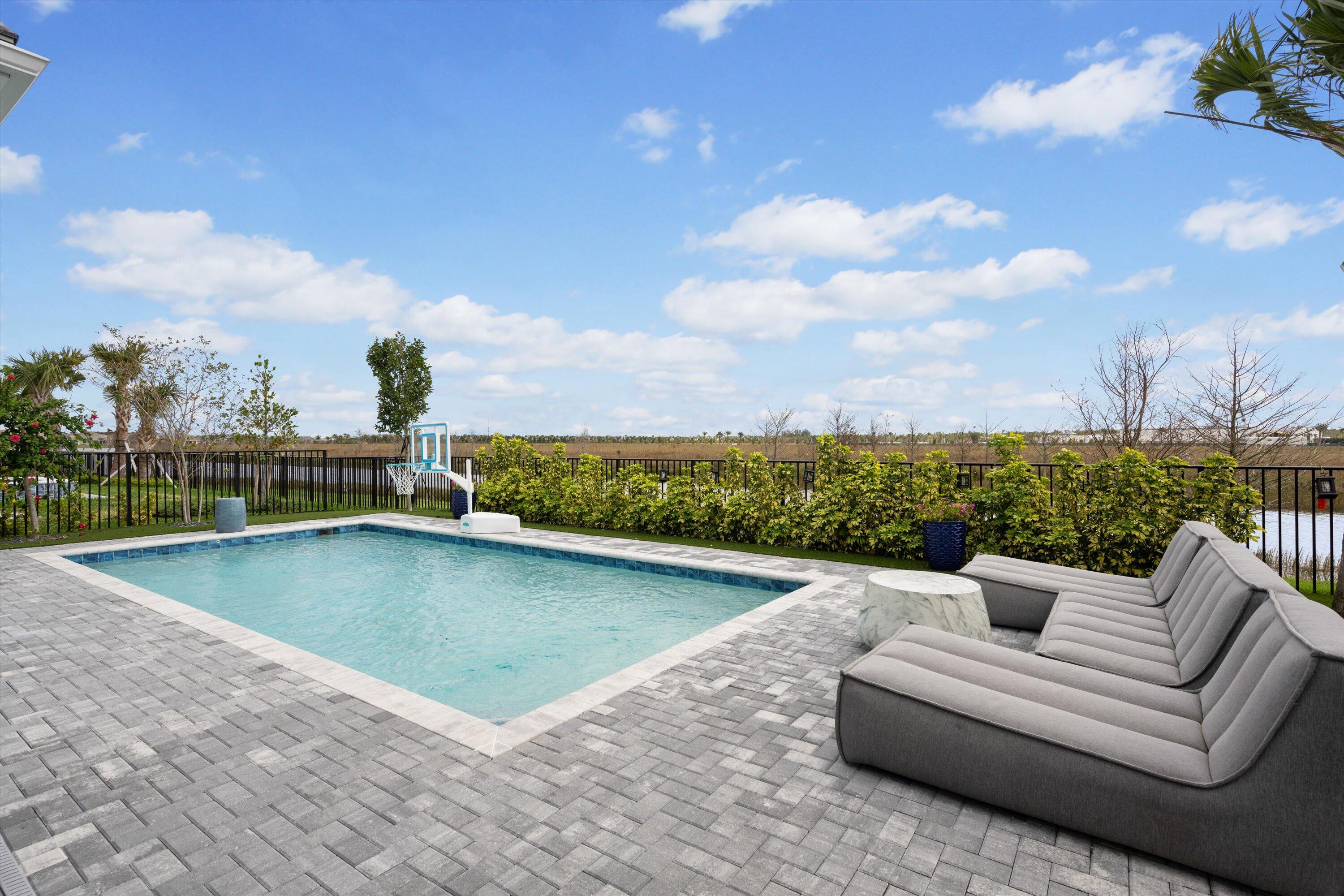 12614 Nautilus Circle