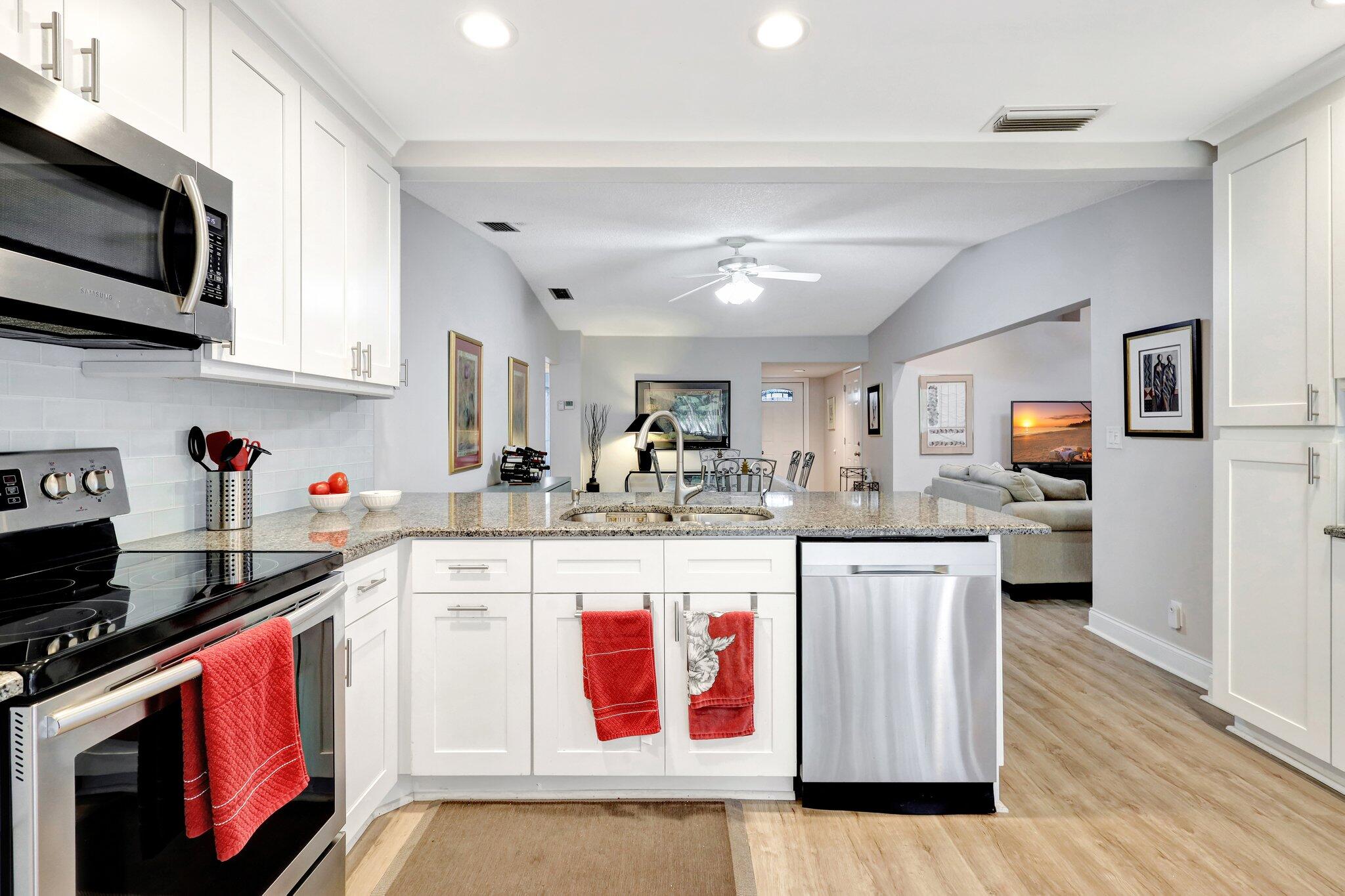 5093 Bottlebrush Street