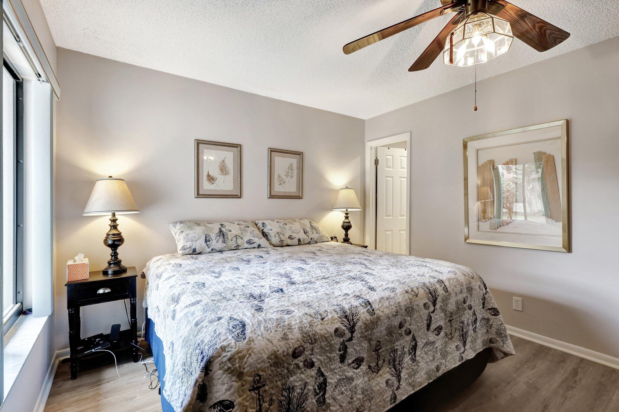 5093 Bottlebrush Street