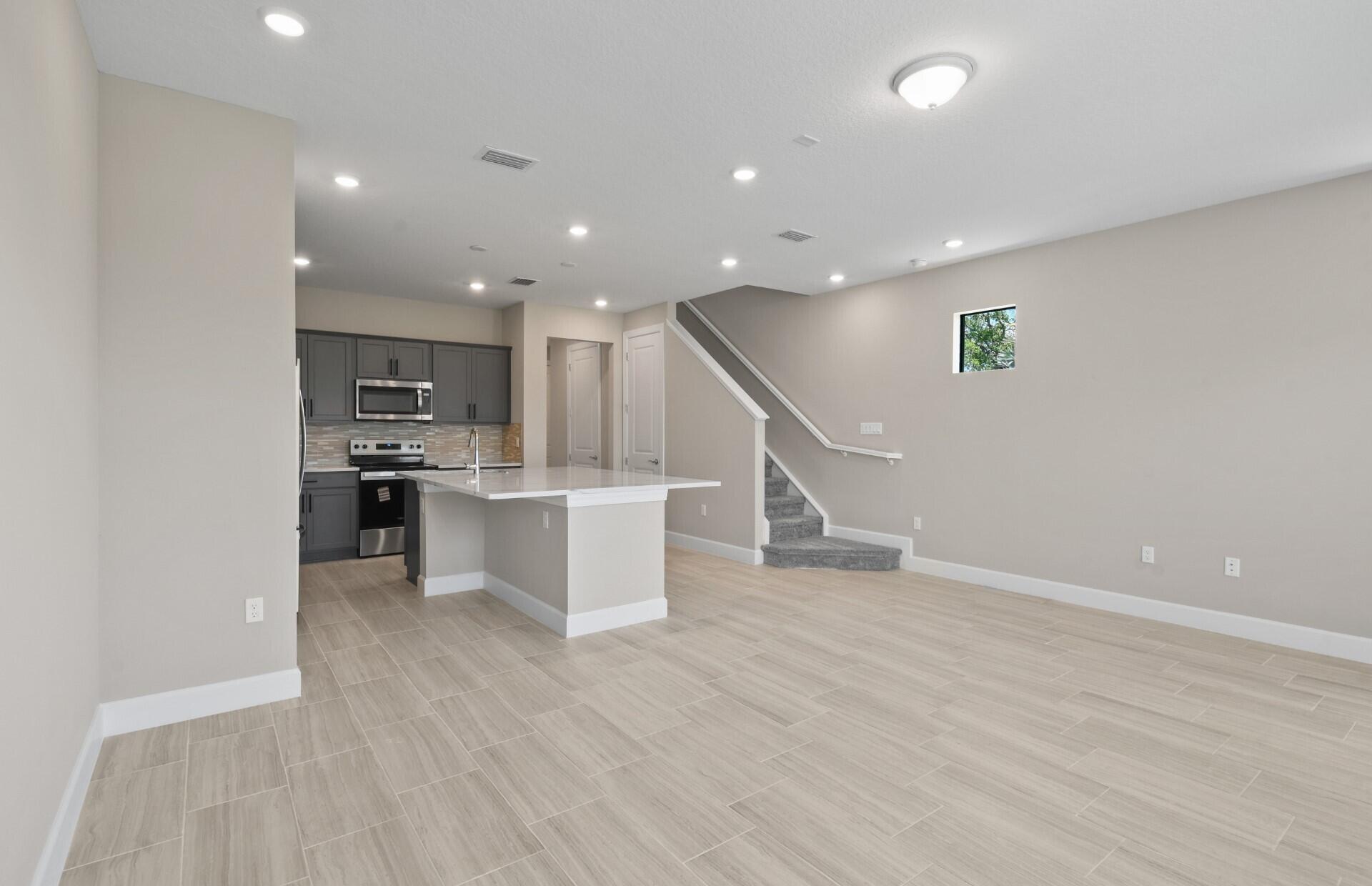 7650 SW Lucy Lane Nautical