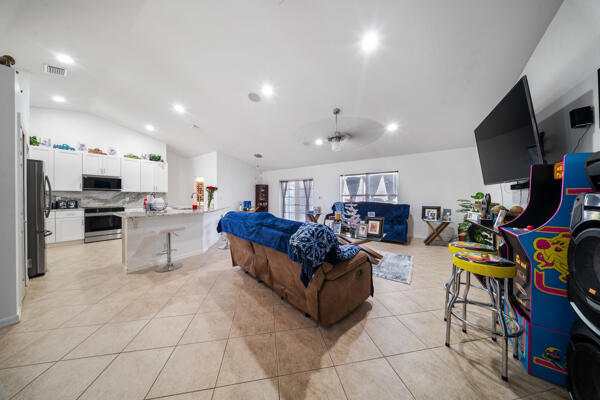 2173 SW Venus Street