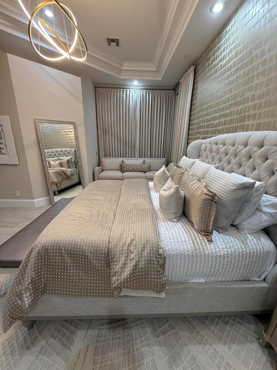 4085 Avalon Pointe Drive