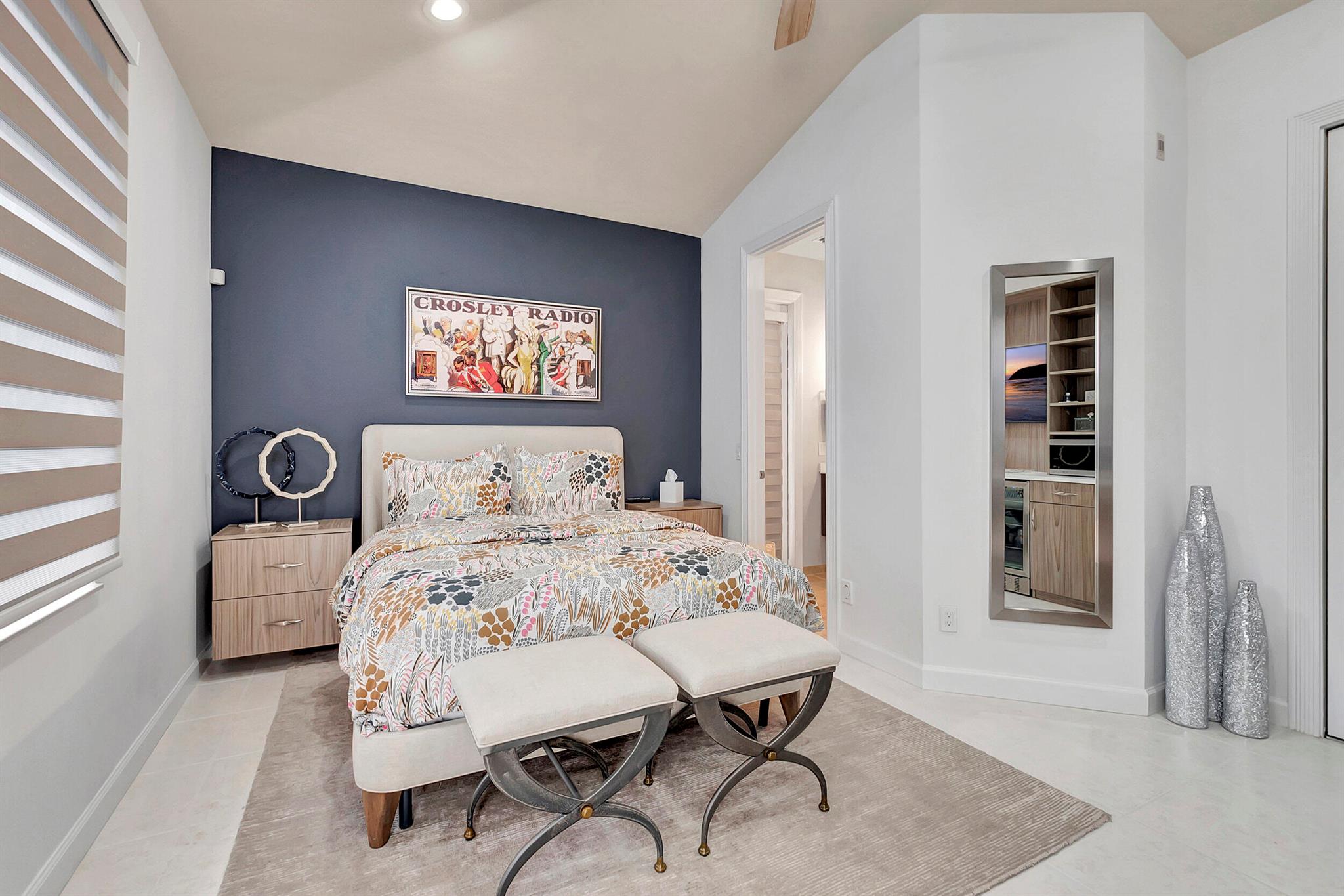 4085 Avalon Pointe Drive