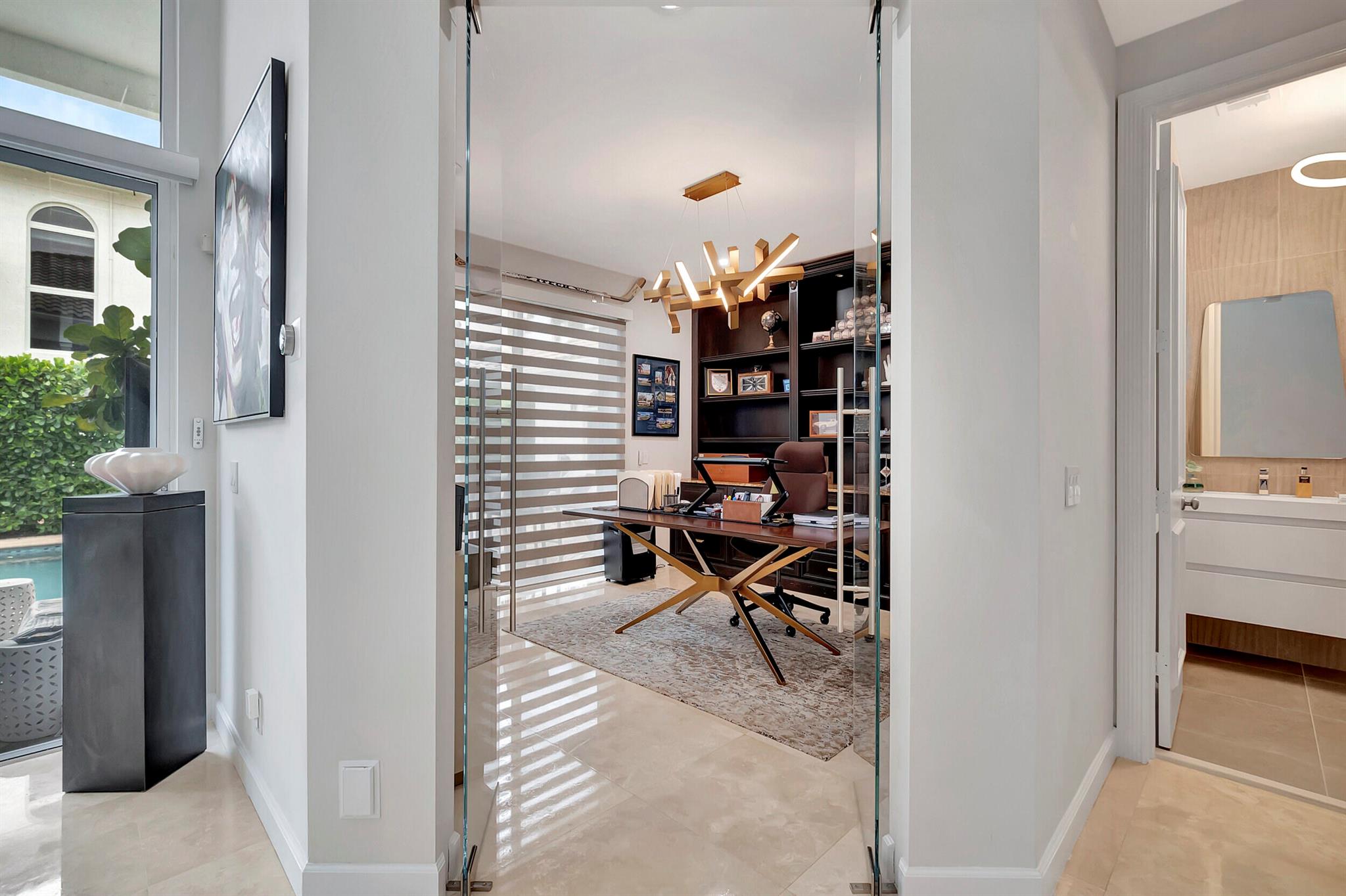 4085 Avalon Pointe Drive