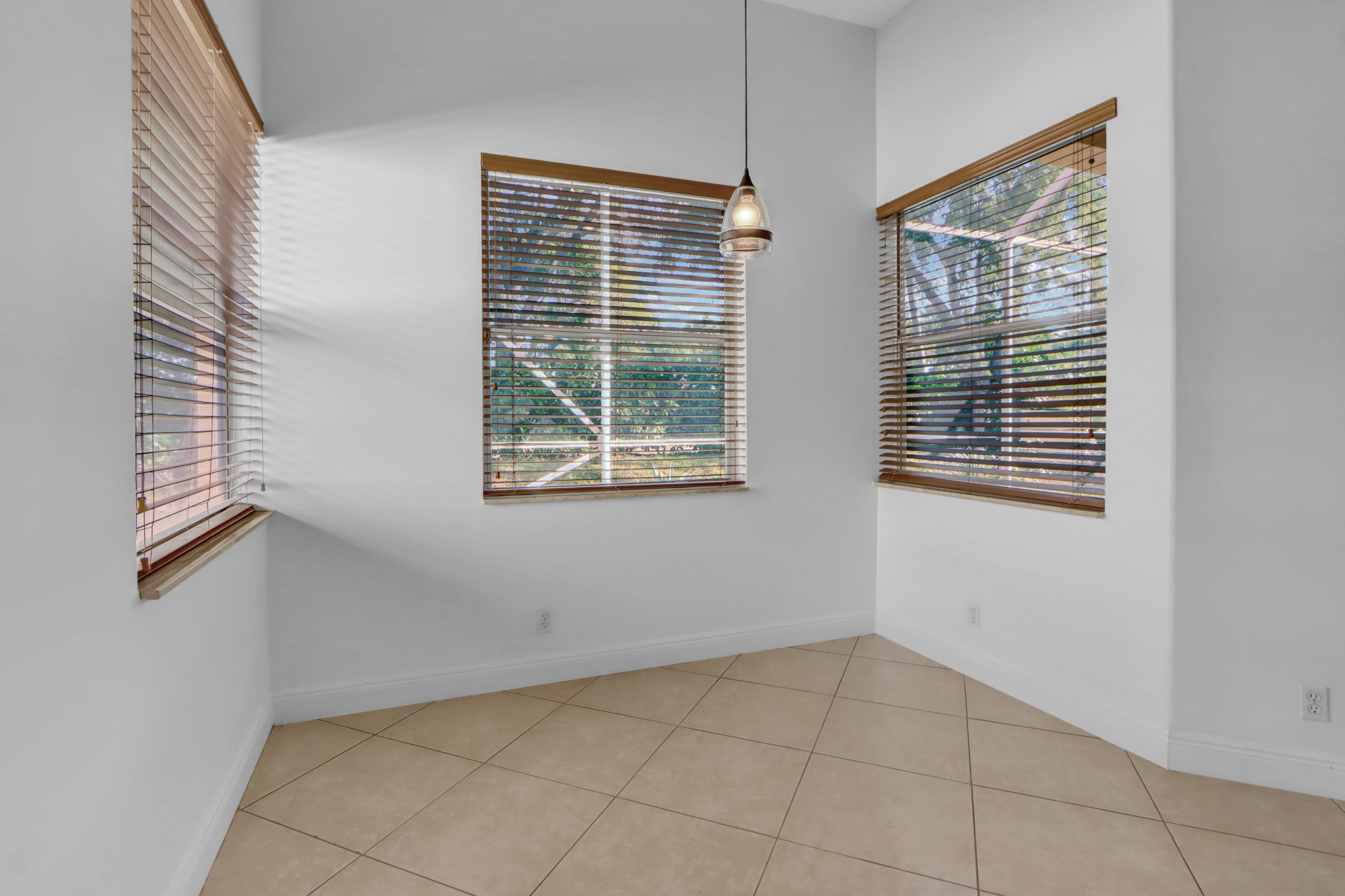 15274 Fiorenza Cir Circle