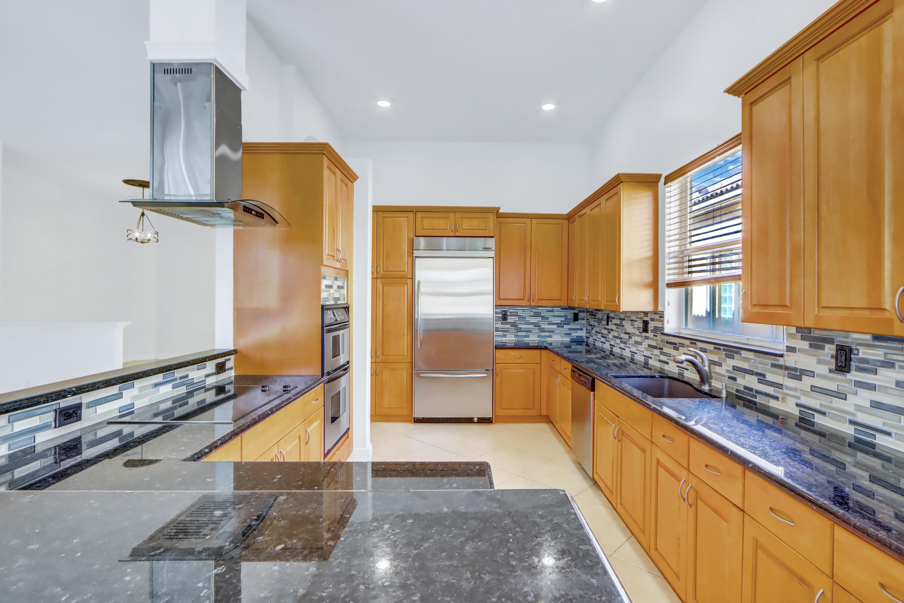 15274 Fiorenza Cir Circle