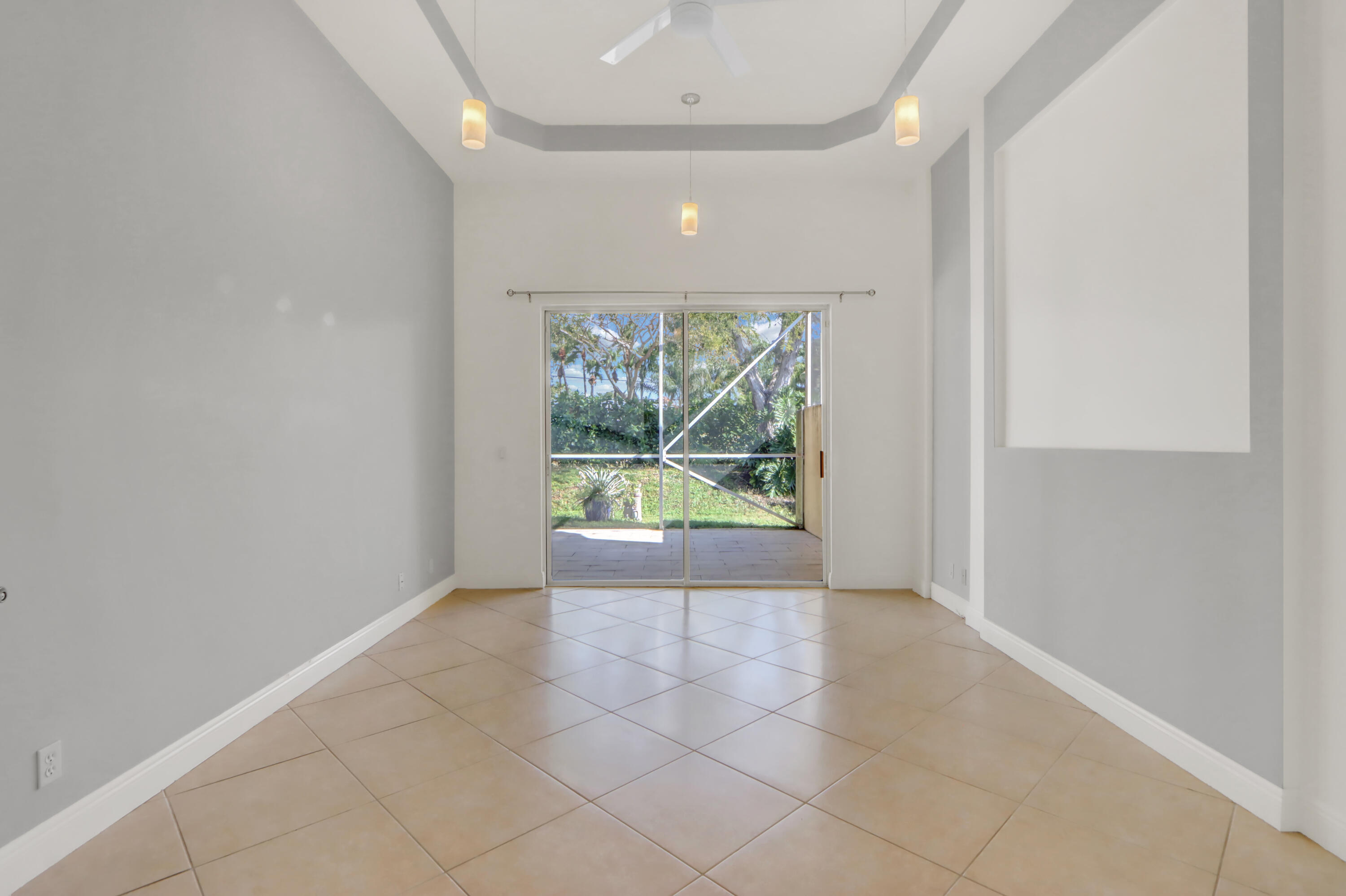 15274 Fiorenza Cir Circle