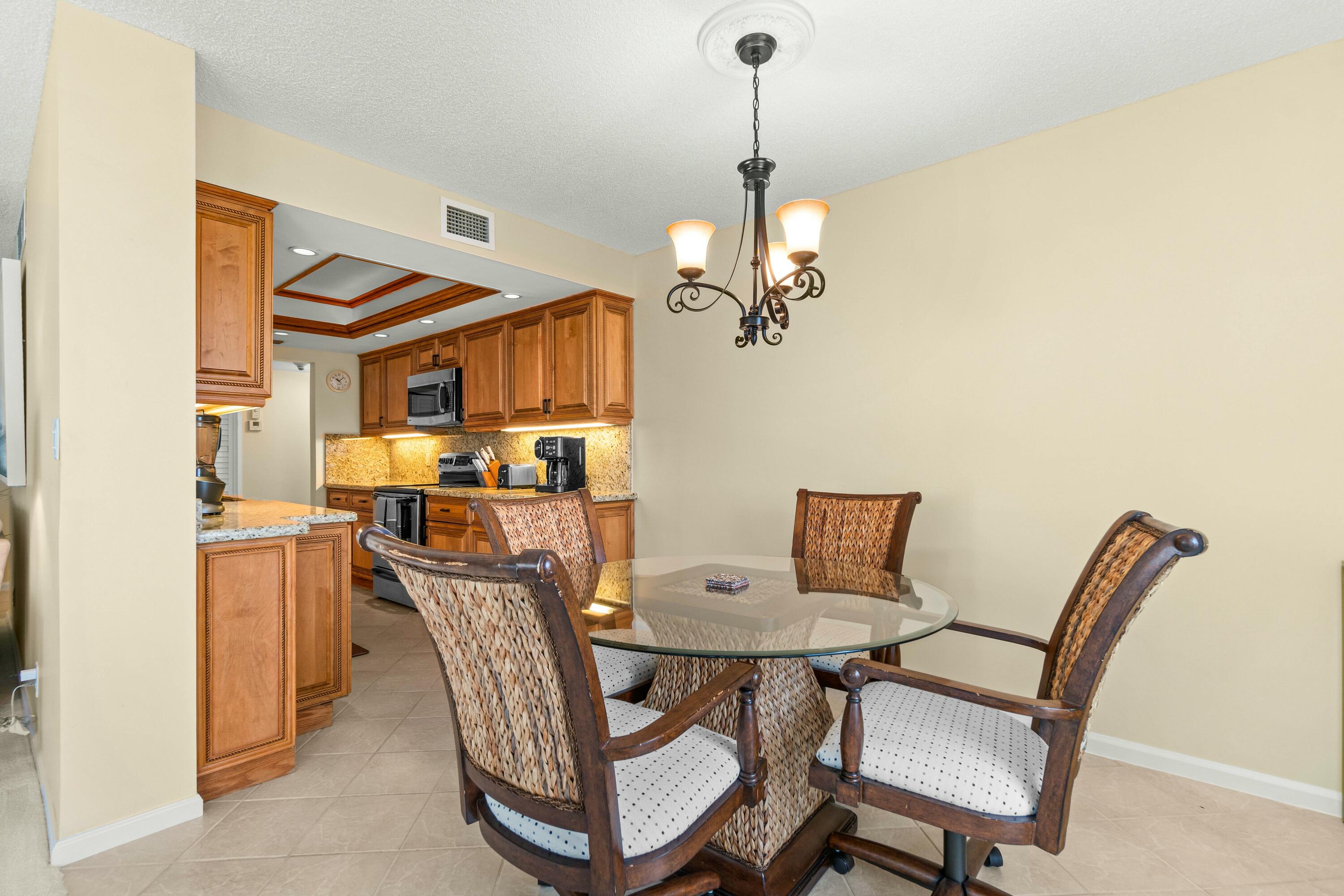 5460 N Ocean Drive 4d