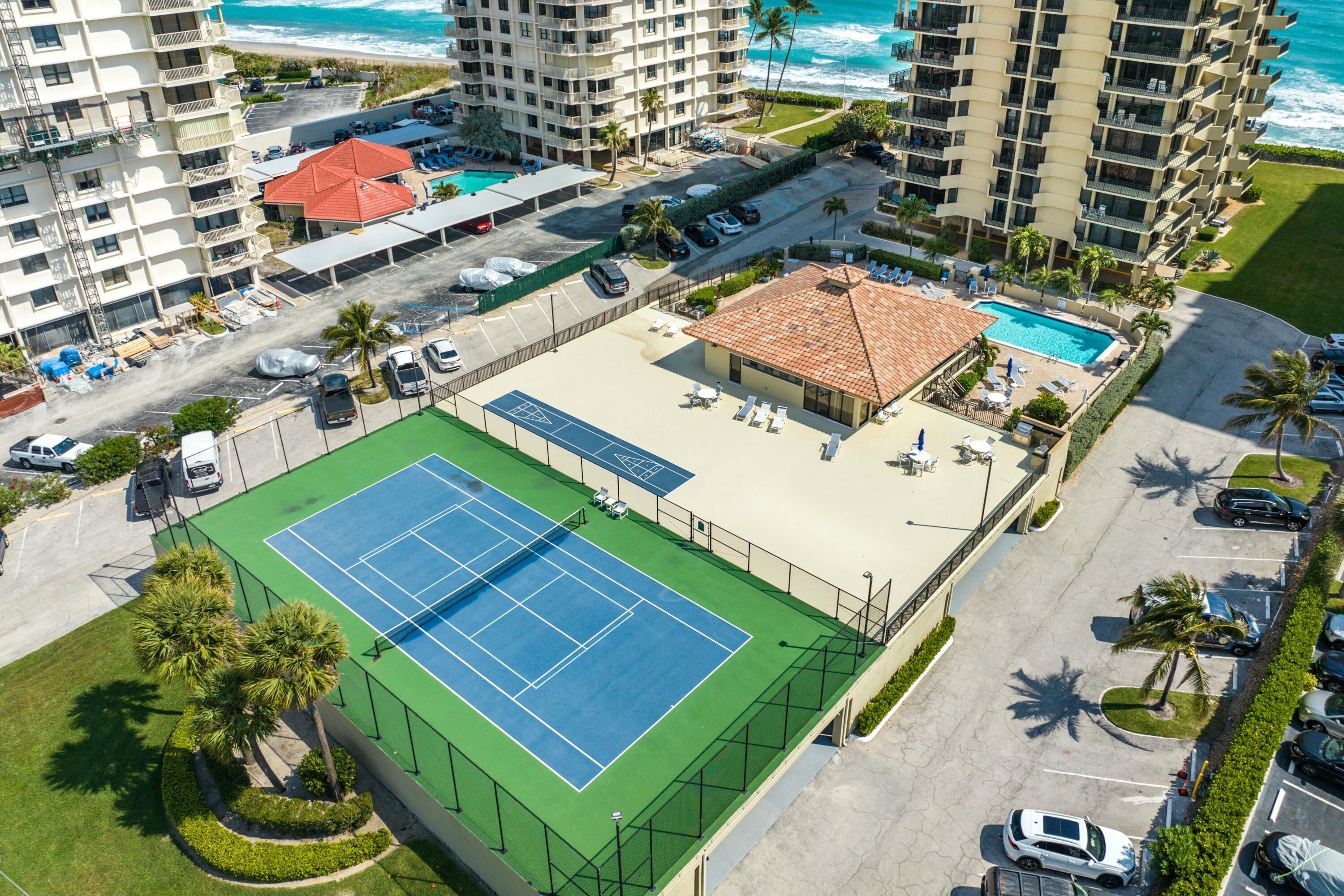 5460 N Ocean Drive 4d