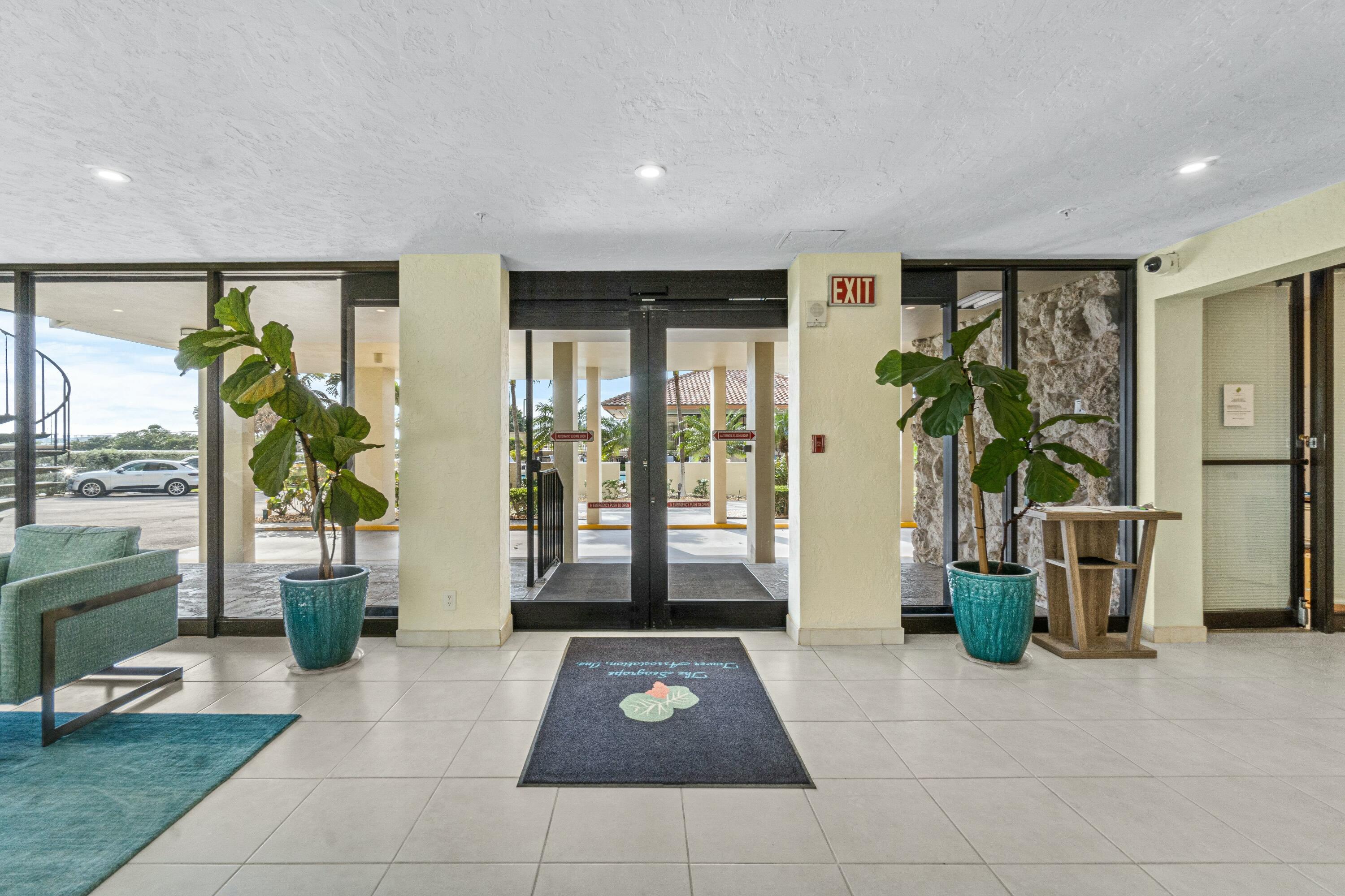 5460 N Ocean Drive 4d