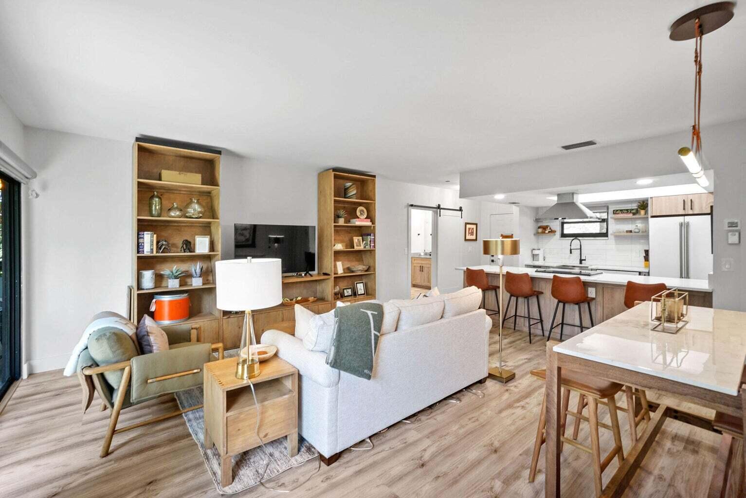 13334 Polo Club Road 344/345