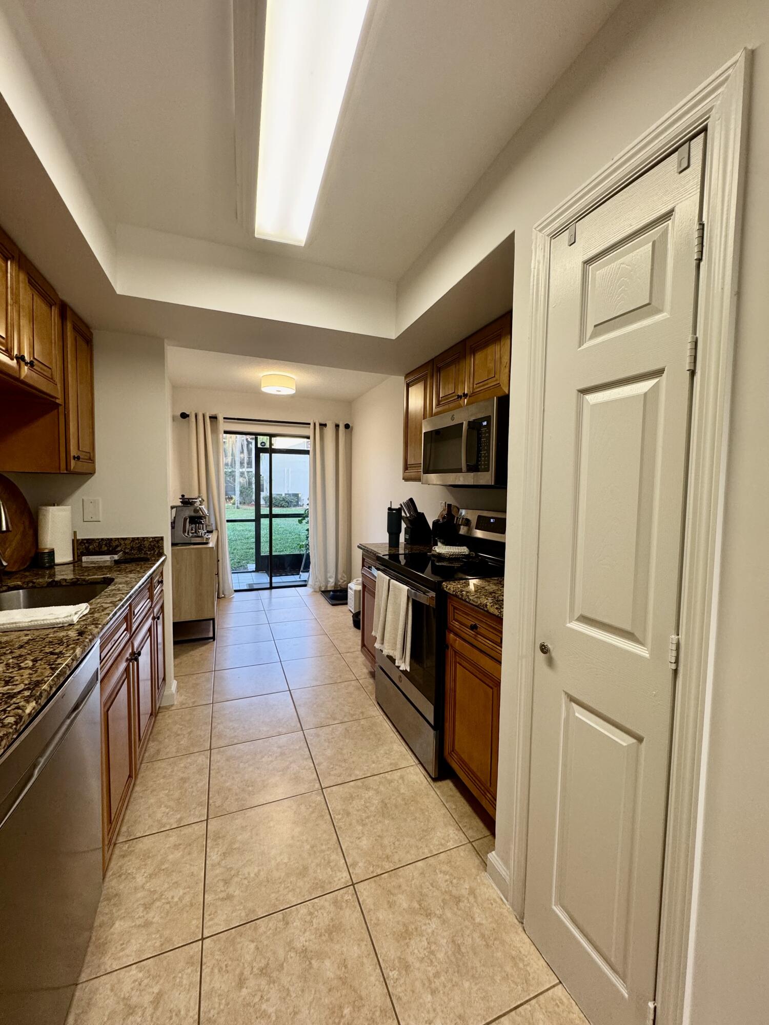 12660 Shoreline Drive 1a