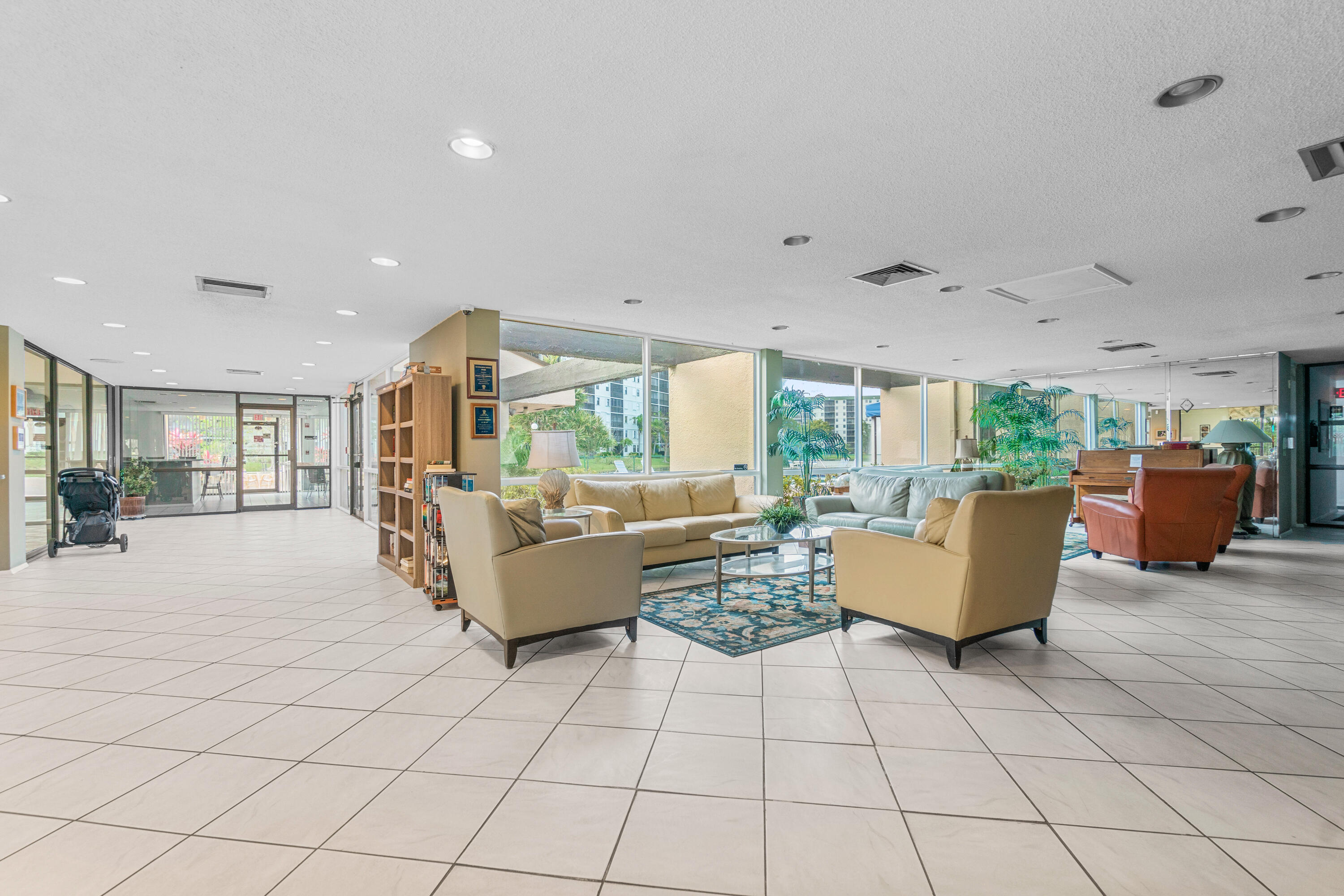 2238 N Cypress Bend Drive 207