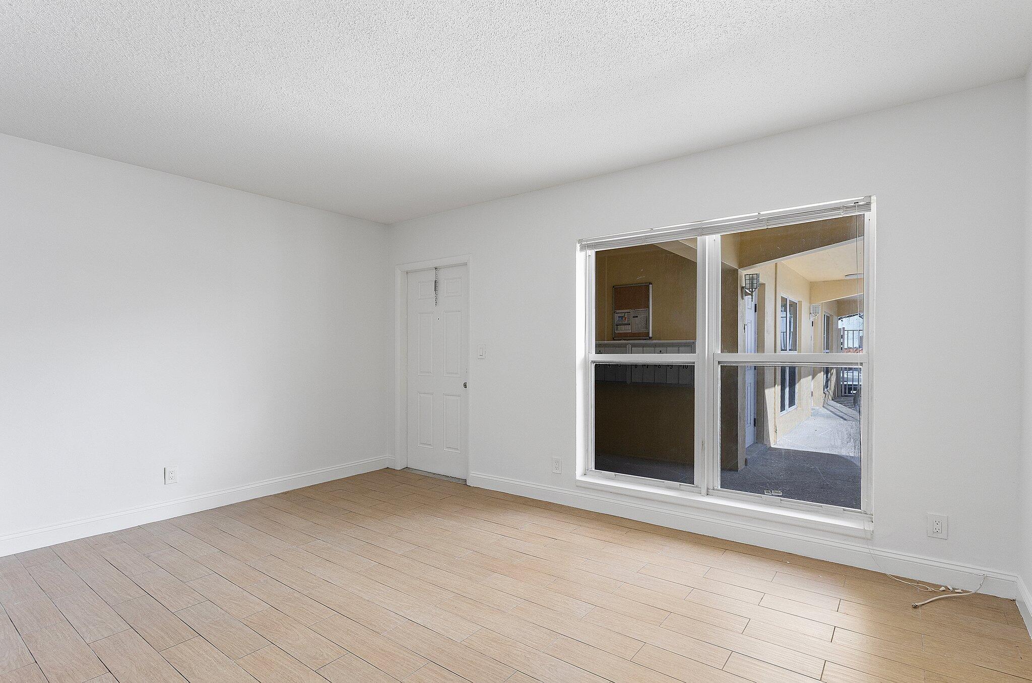 391 SE 19th Avenue 2