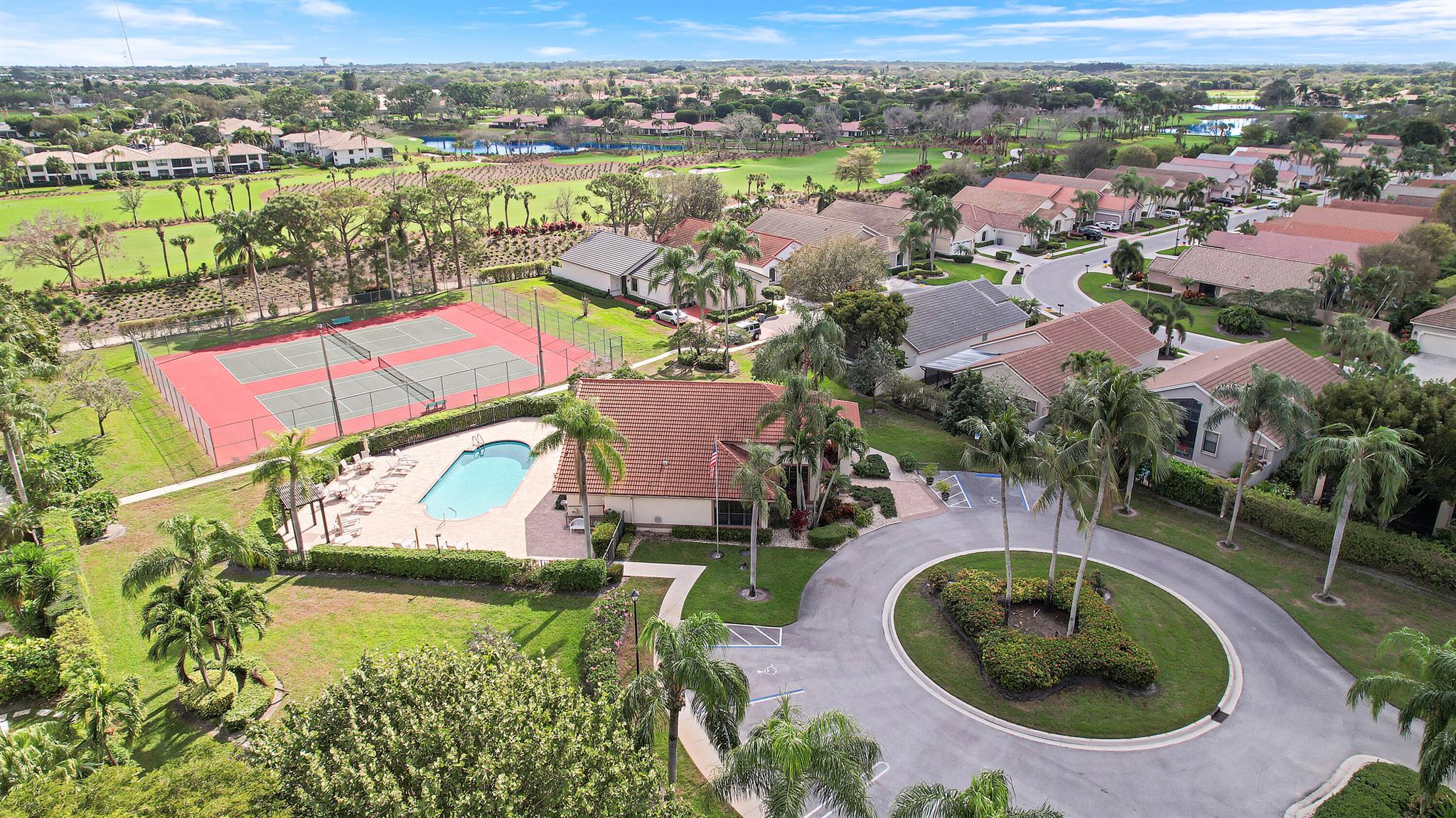 10199 Lexington Circle N