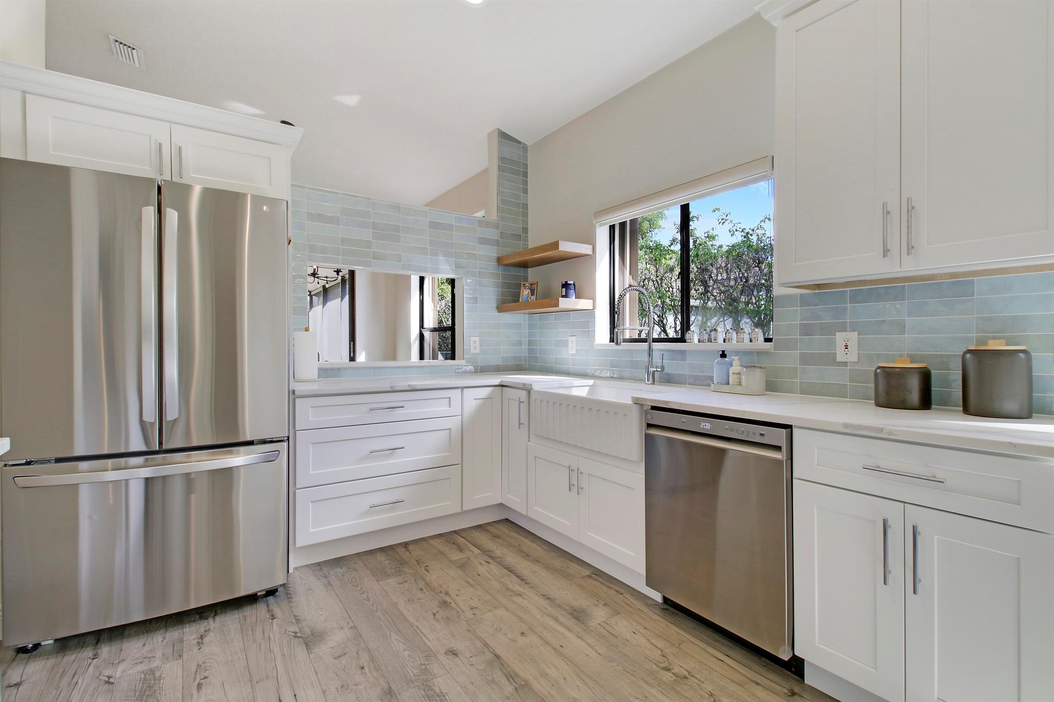 10199 Lexington Circle N