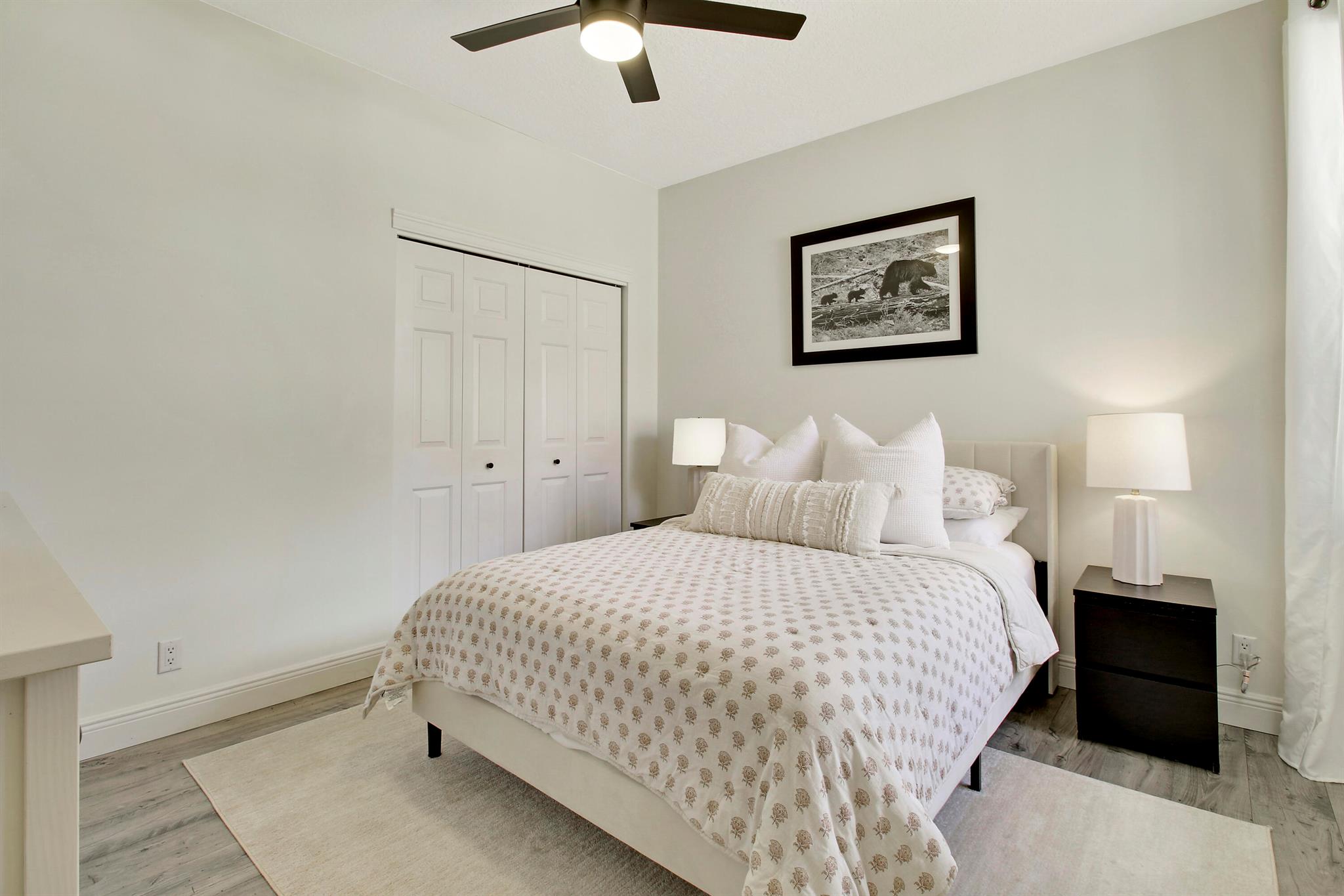 10199 Lexington Circle N