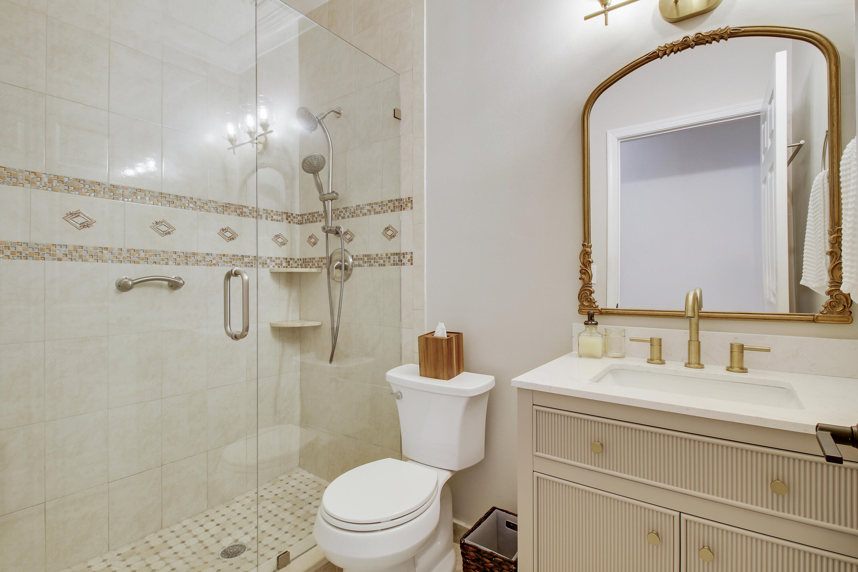 10199 Lexington Circle N