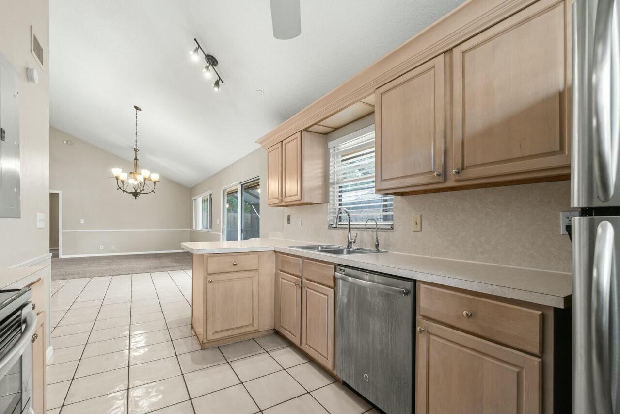 262 Maplecrest Circle