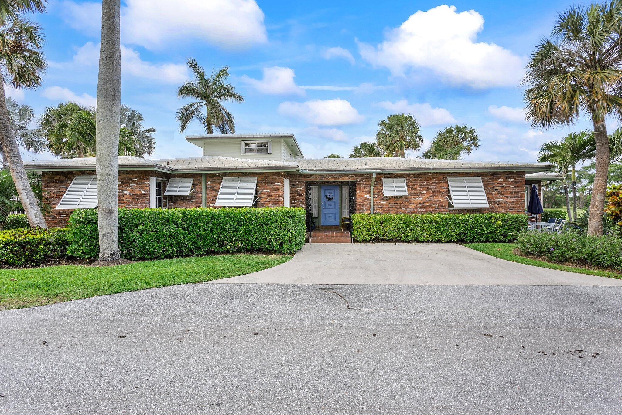 1102 N Golfview Road
