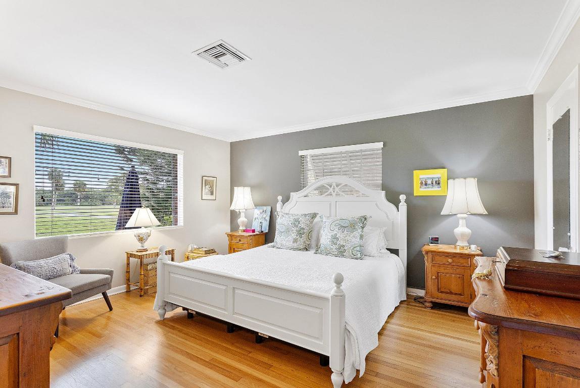 1102 N Golfview Road