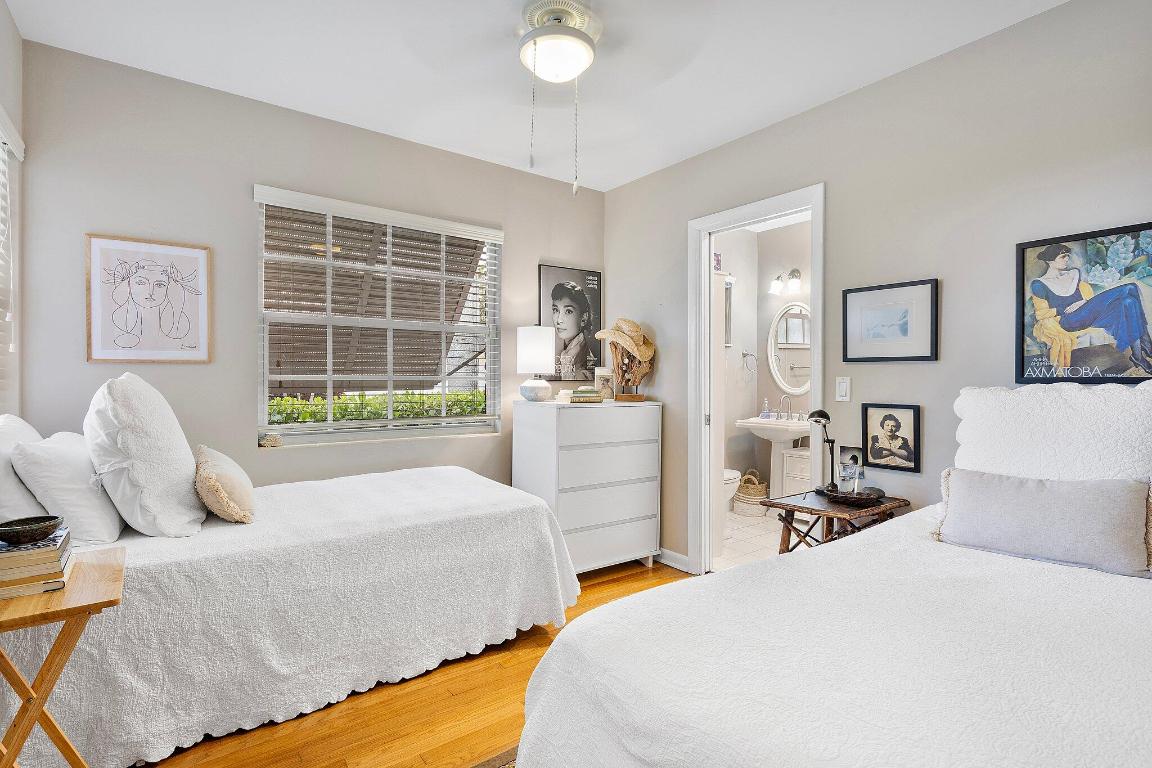 1102 N Golfview Road