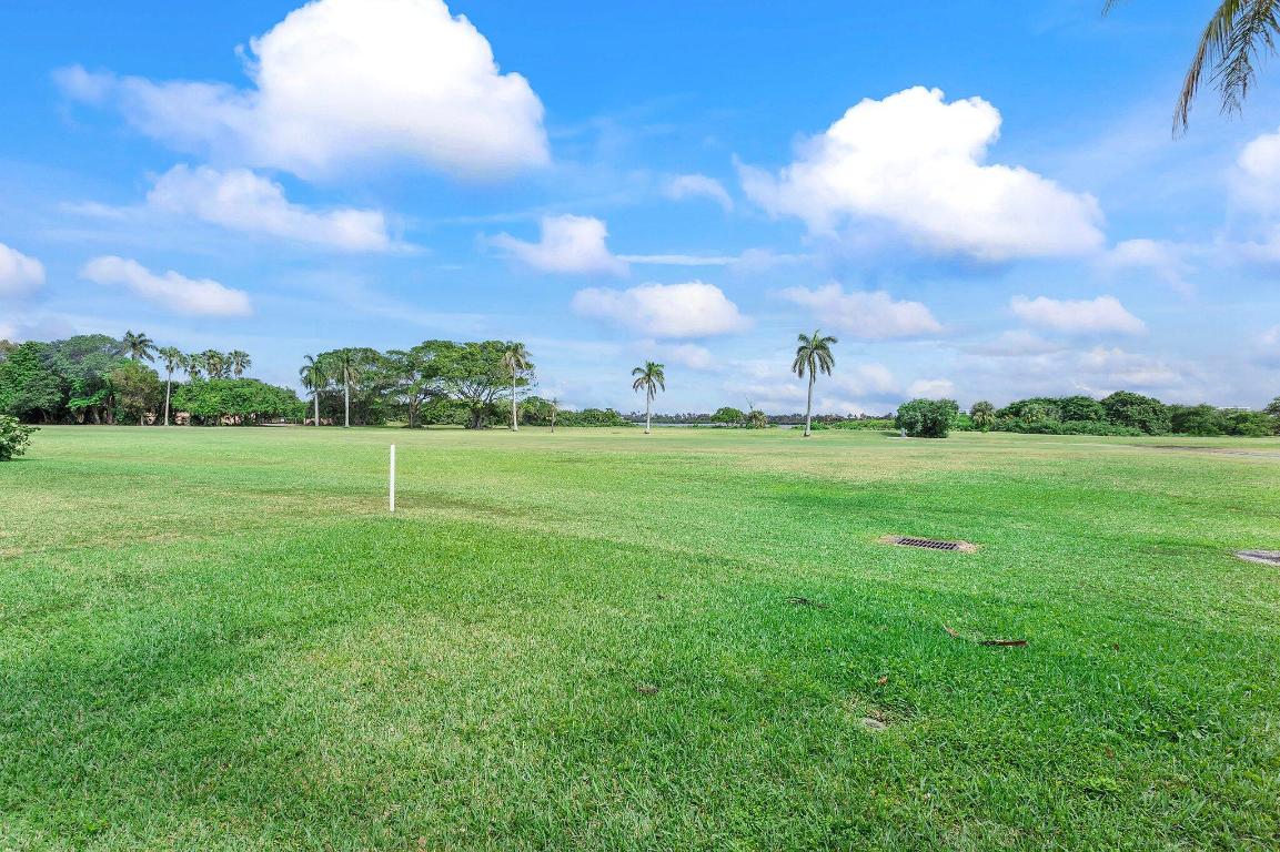 1102 N Golfview Road