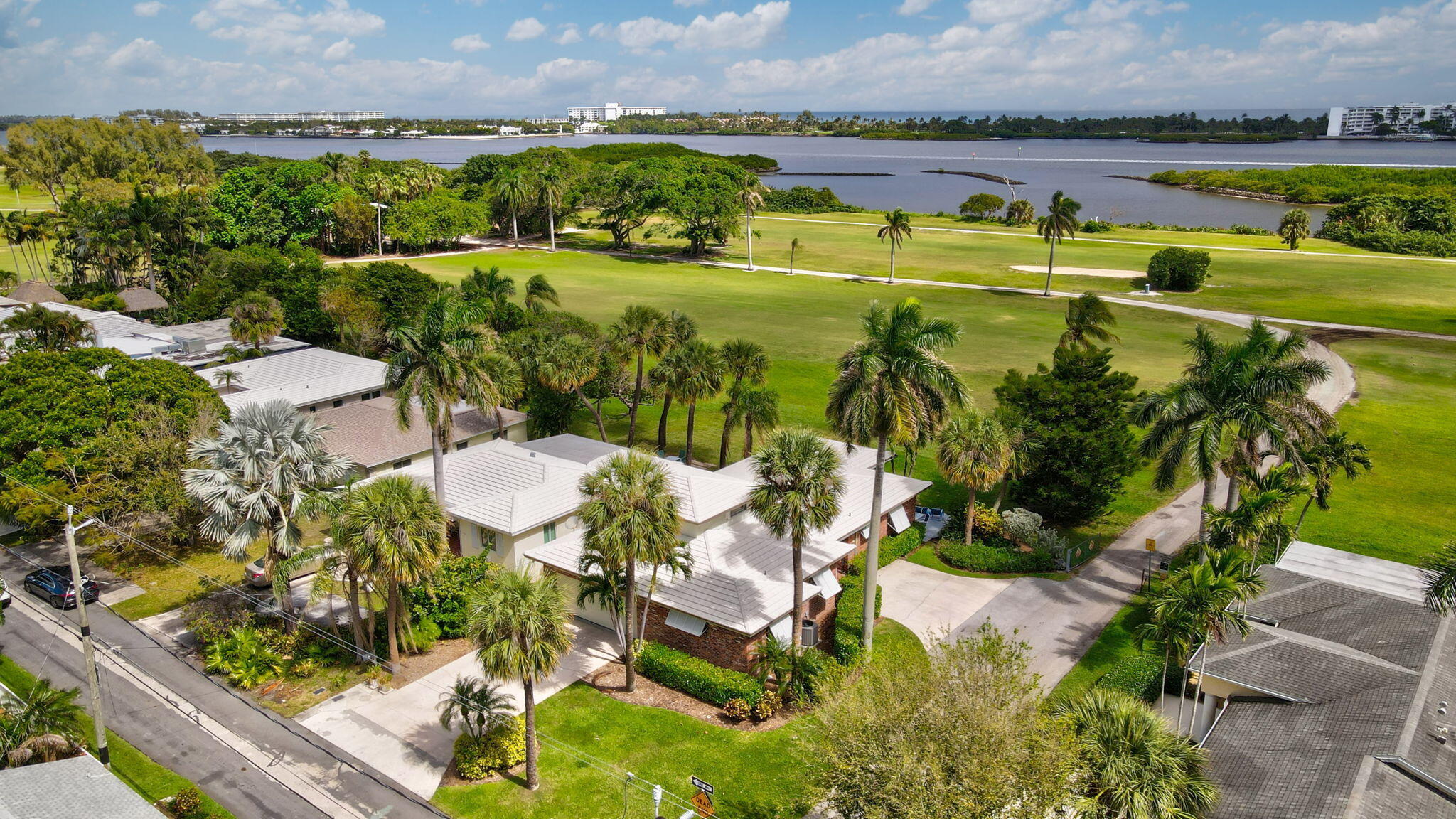 1102 N Golfview Road