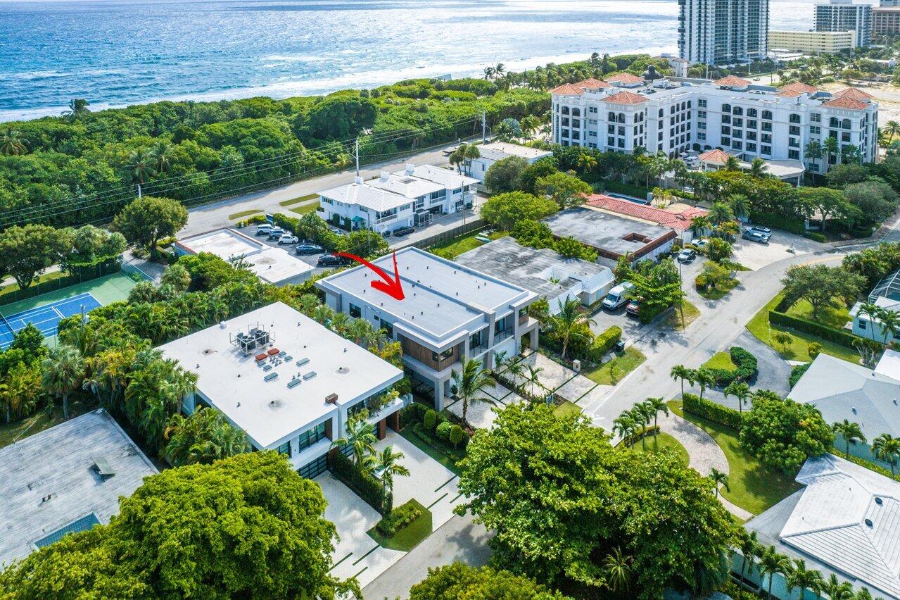 142 NE Wavecrest Way