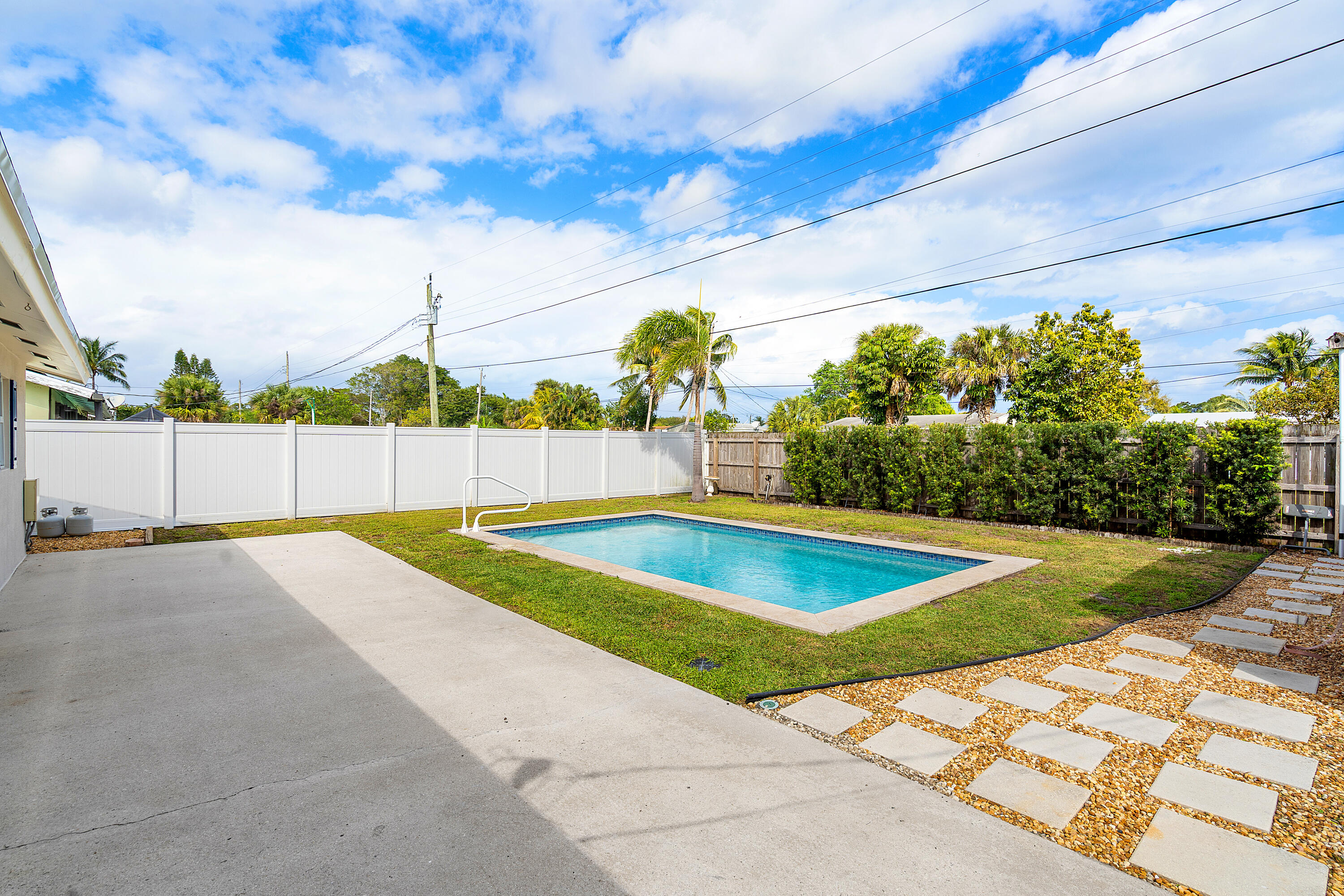 9482 Bellewood Street