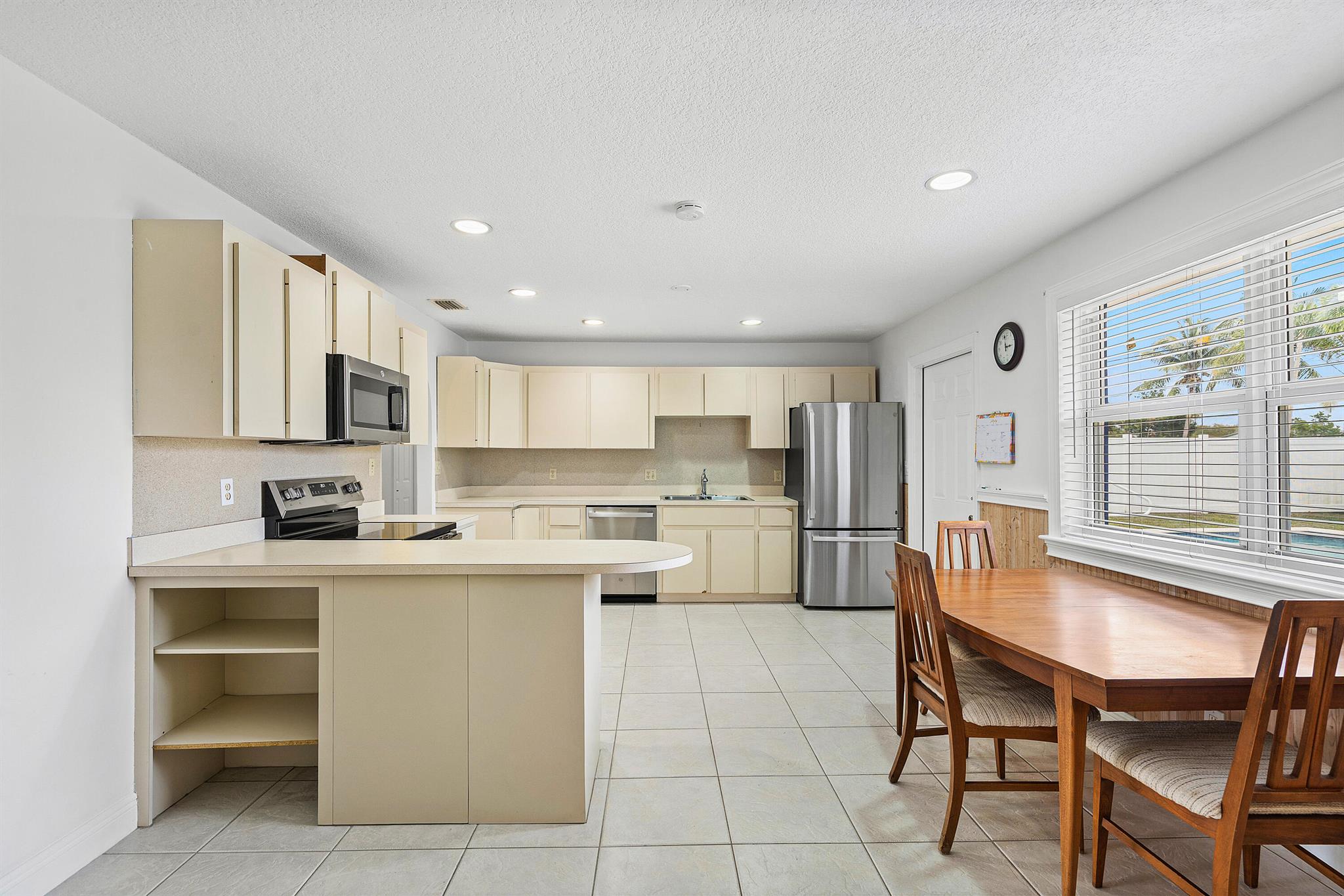 9482 Bellewood Street